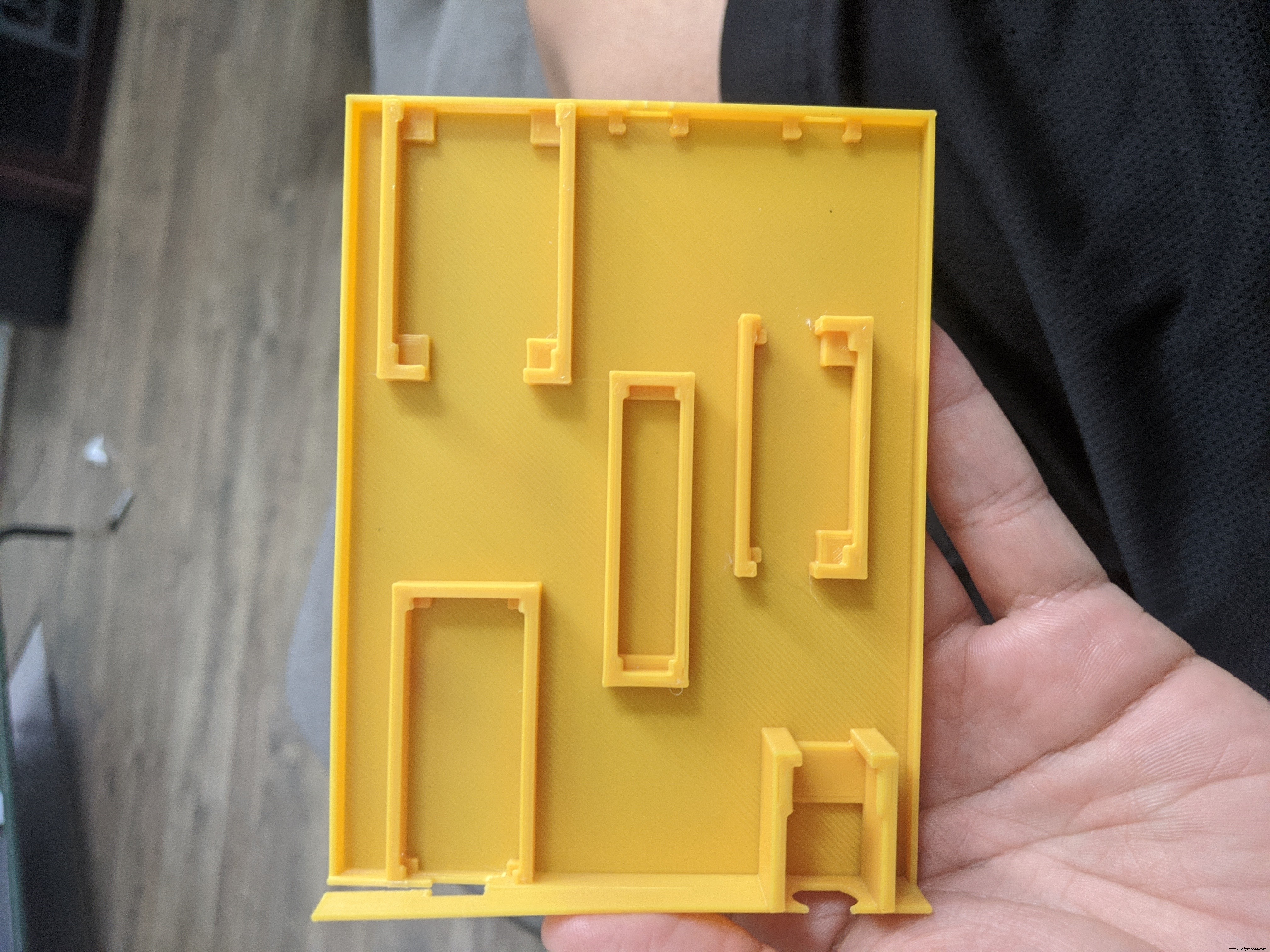 Smart 3D Printed Pet Feeder Powered by Arduino Nano