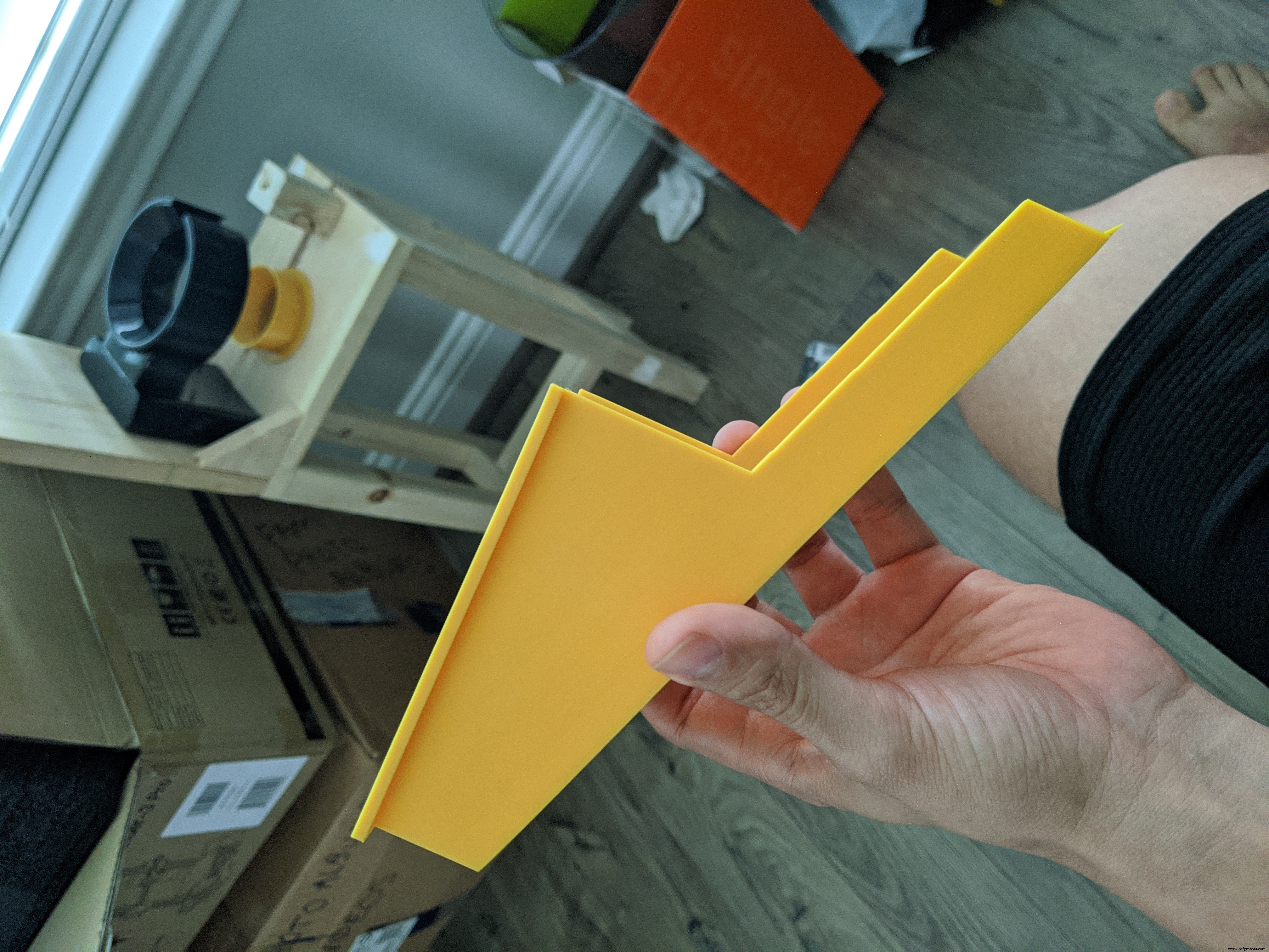 Smart 3D Printed Pet Feeder Powered by Arduino Nano