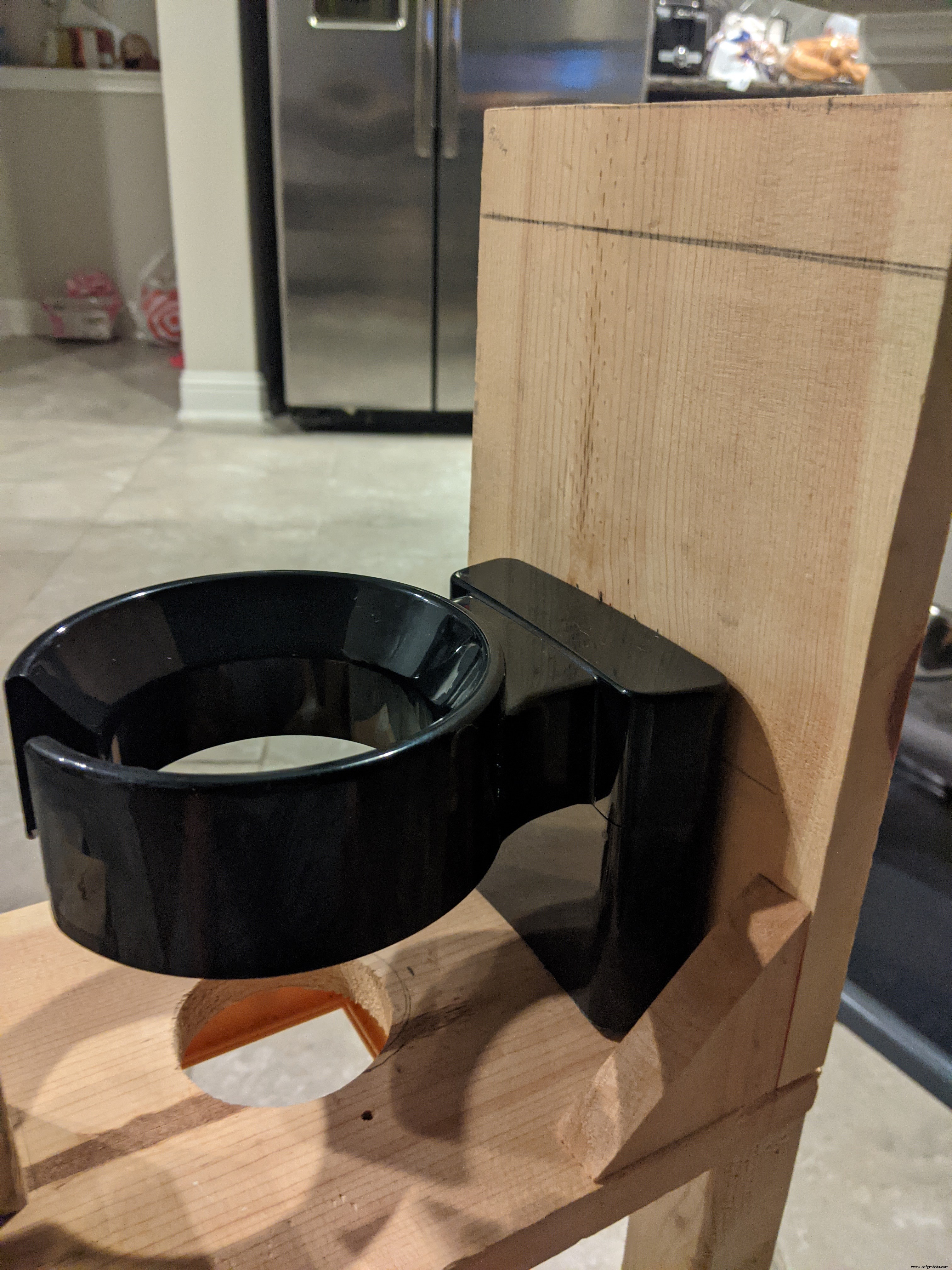 Smart 3D Printed Pet Feeder Powered by Arduino Nano