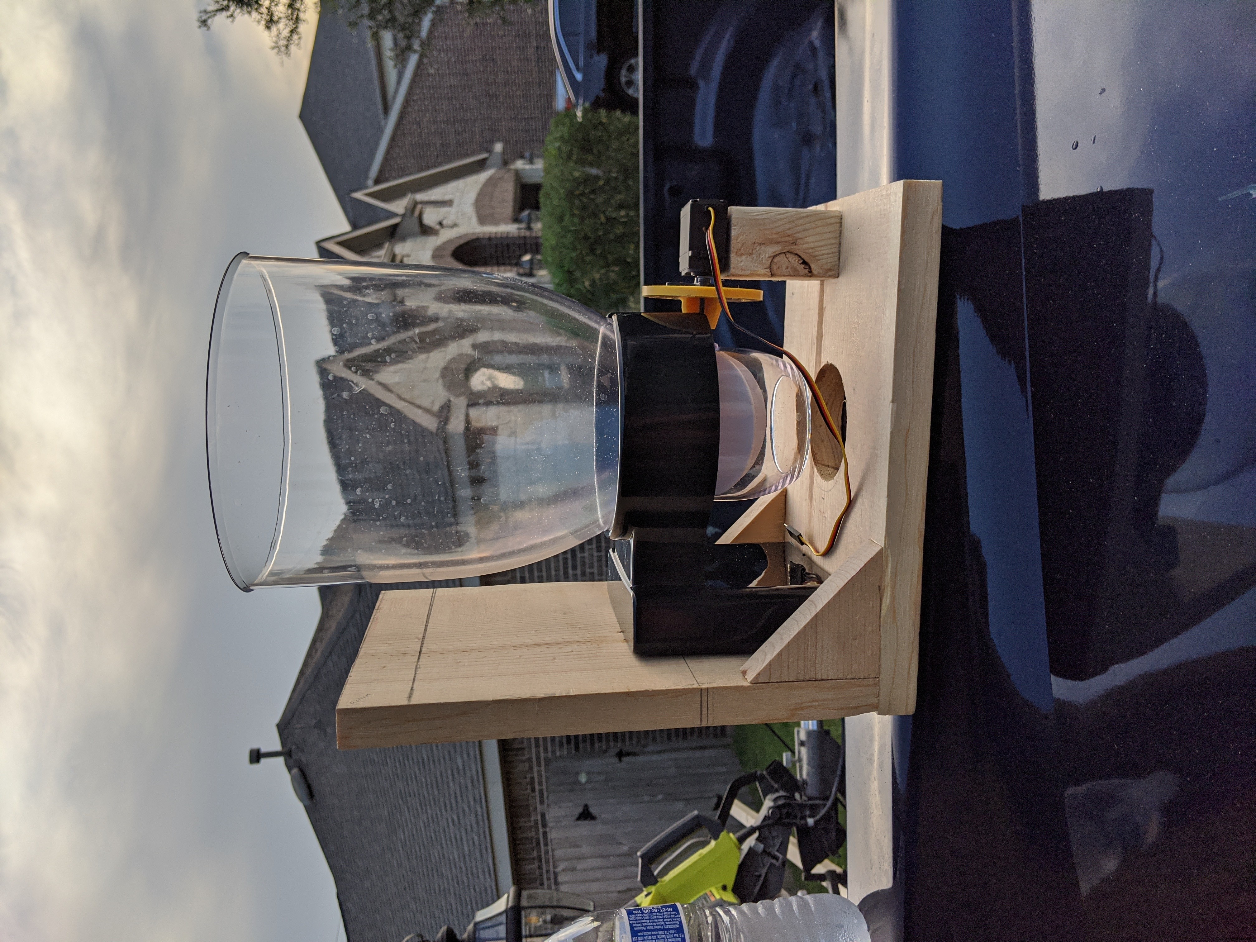 Smart 3D Printed Pet Feeder Powered by Arduino Nano