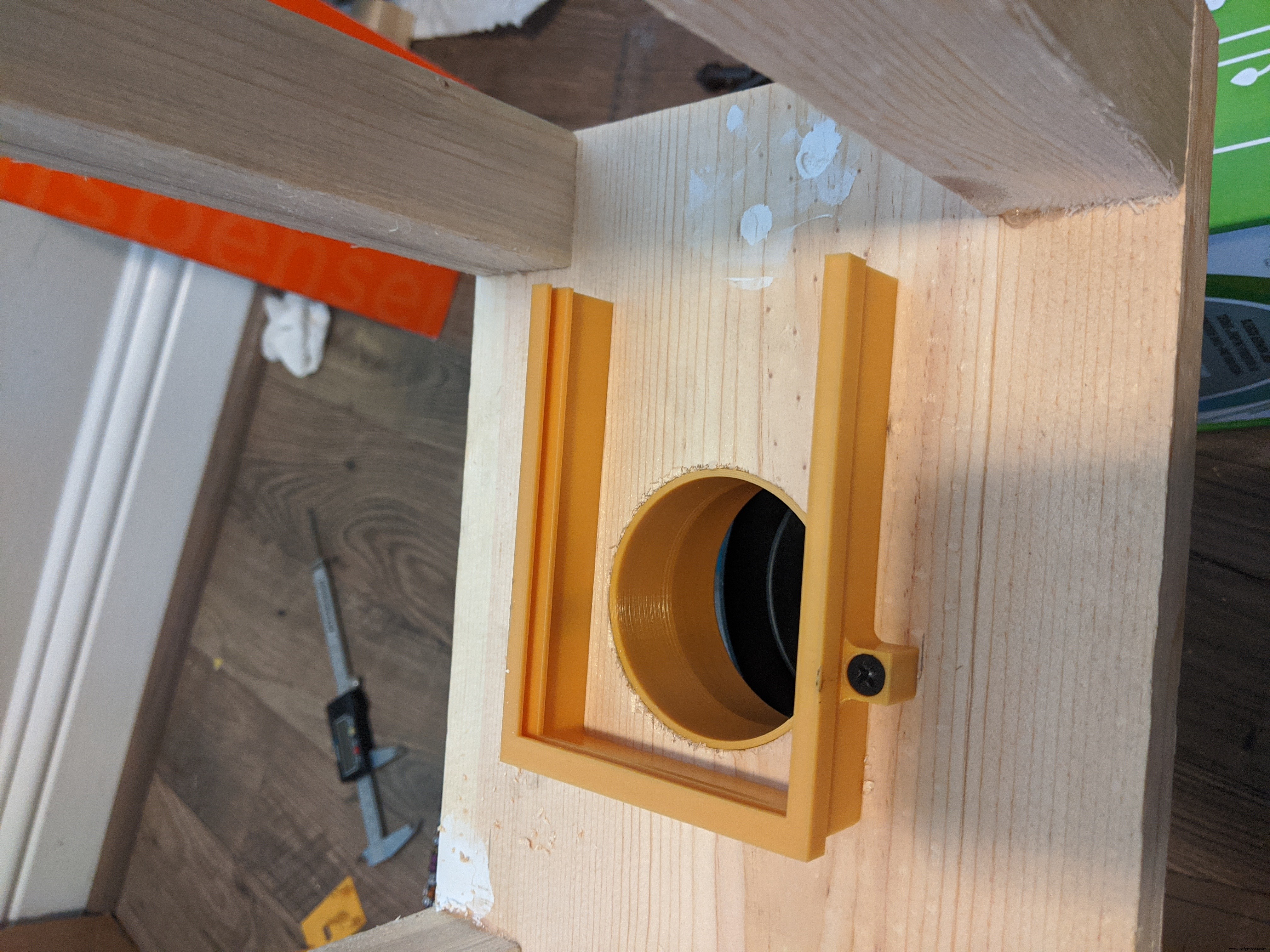 Smart 3D Printed Pet Feeder Powered by Arduino Nano