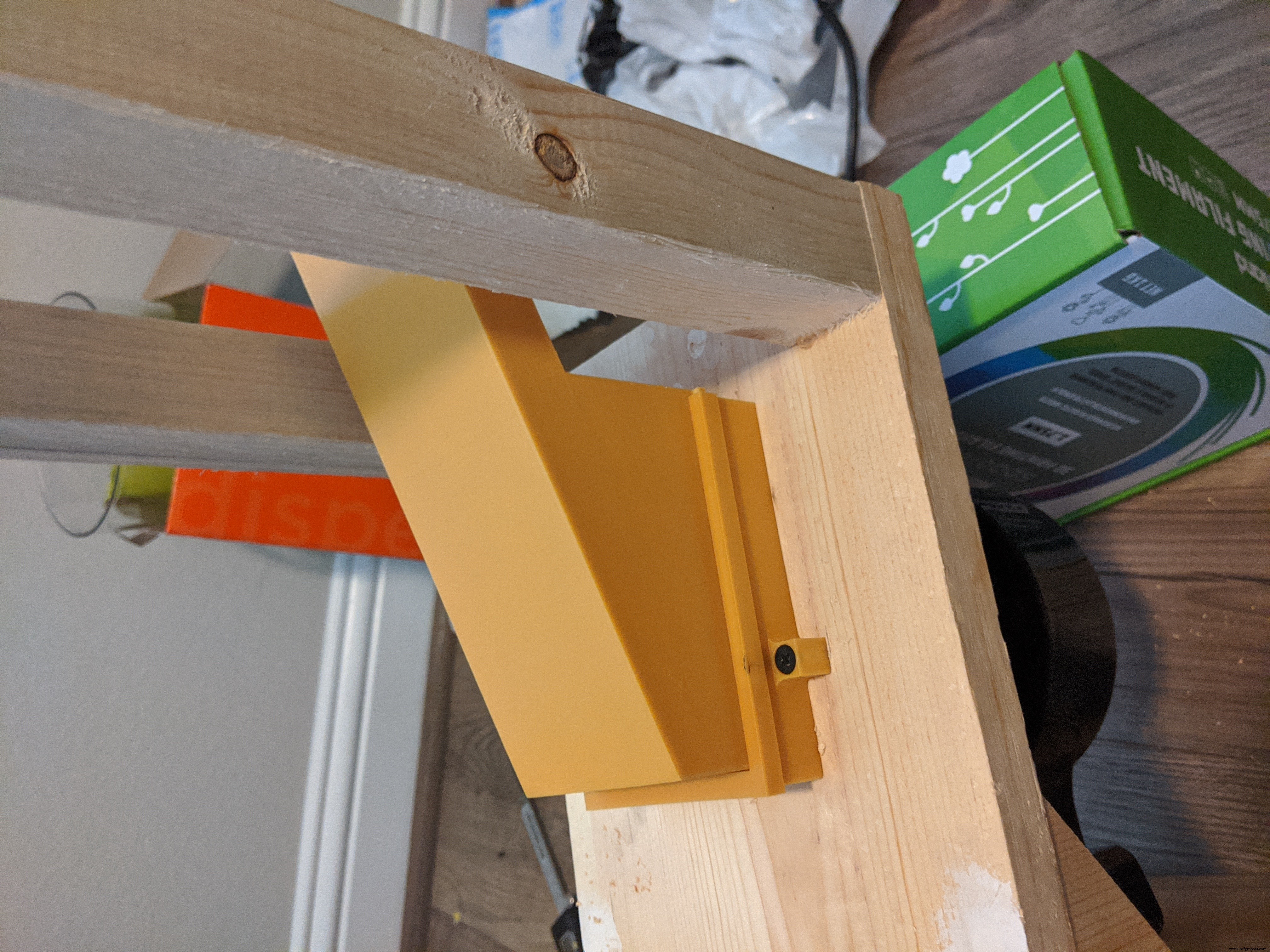 Smart 3D Printed Pet Feeder Powered by Arduino Nano