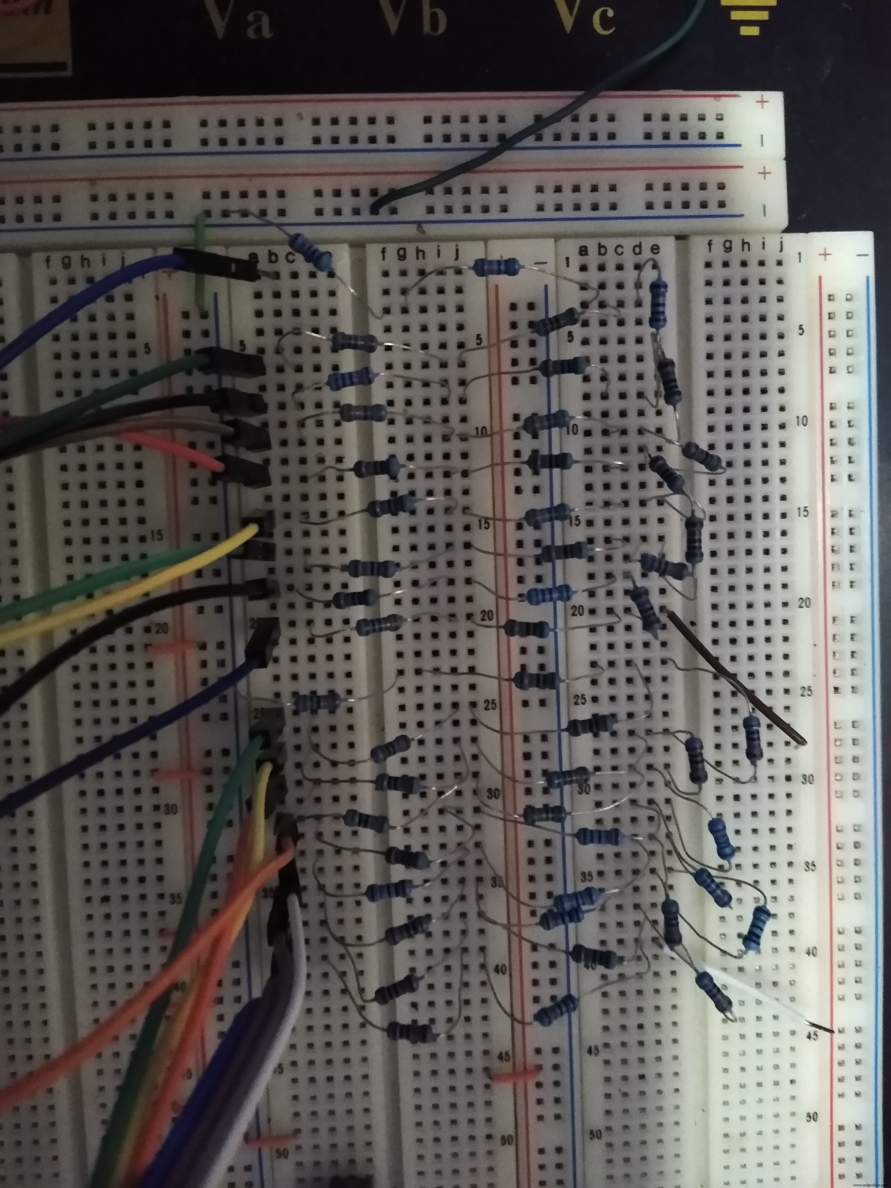 Create Custom Visuals on Your Oscilloscope with an R‑2R DAC