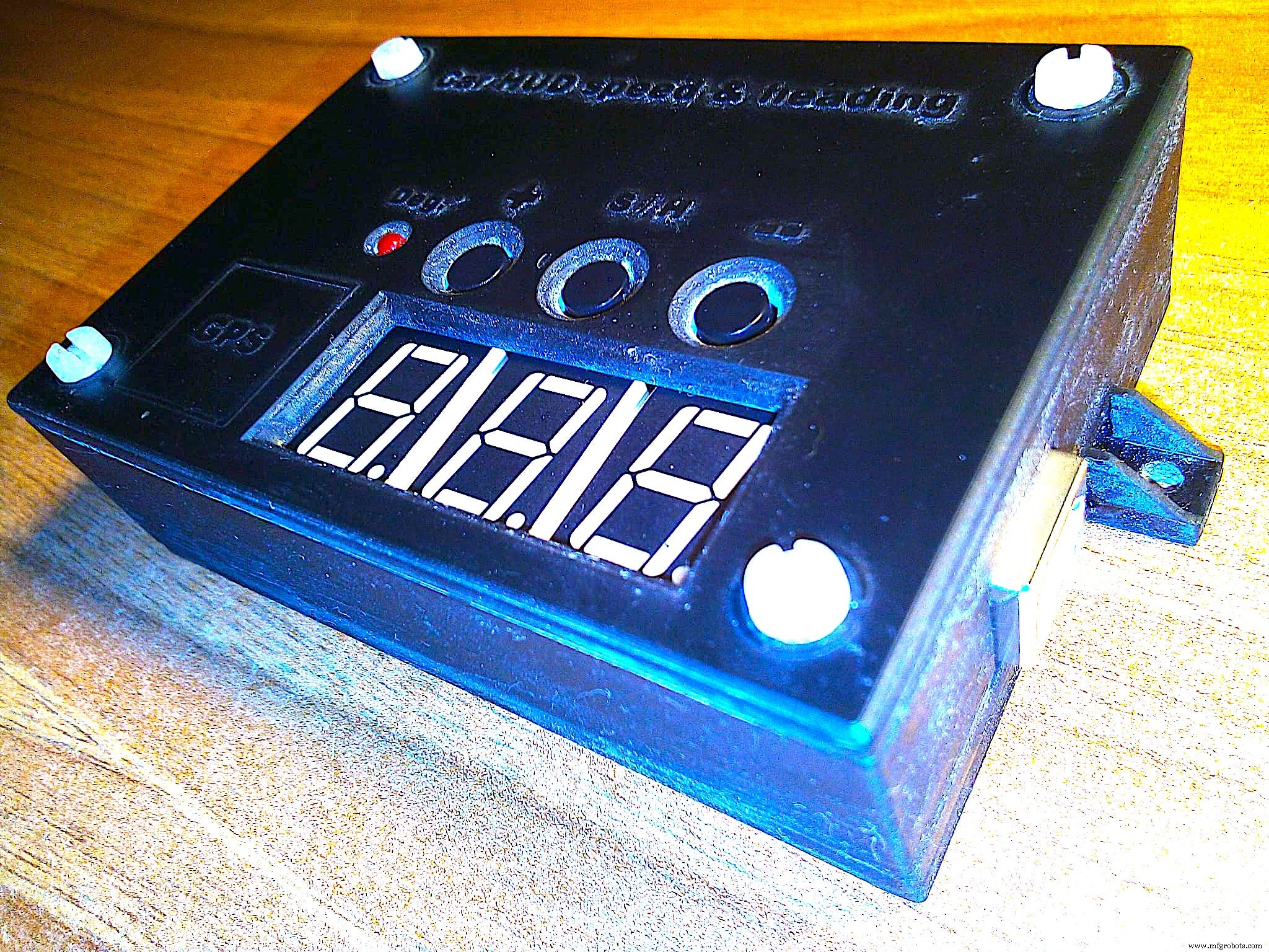 Car HUD: Real‑Time Windshield Speed & Compass Display