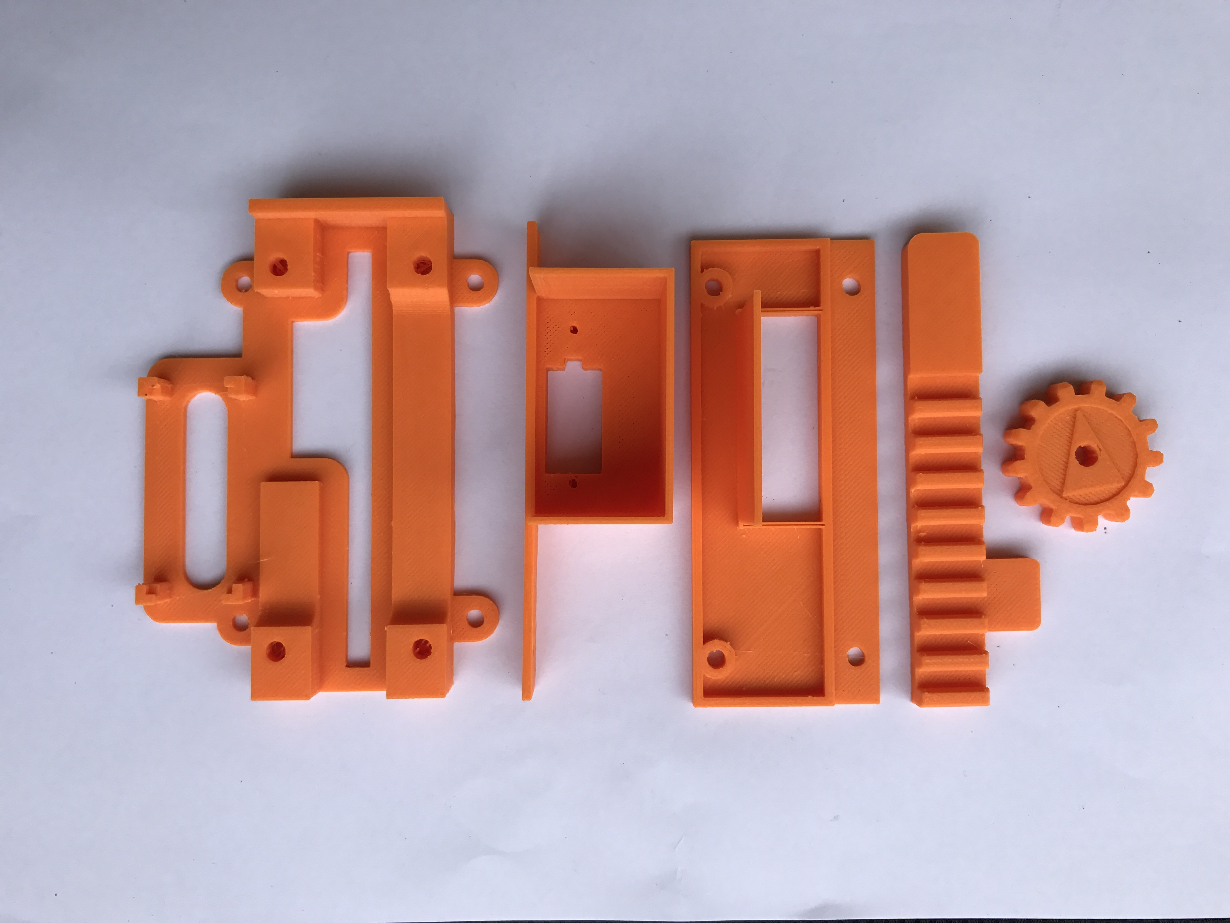 Smart Keyless Door Lock – Arduino & Android Bluetooth‑Controlled Password System