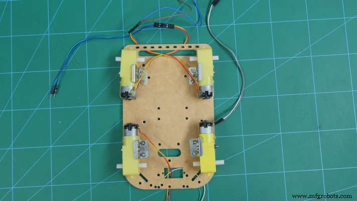Build a 4-Wheel Arduino Robot Controlled via Dabble App