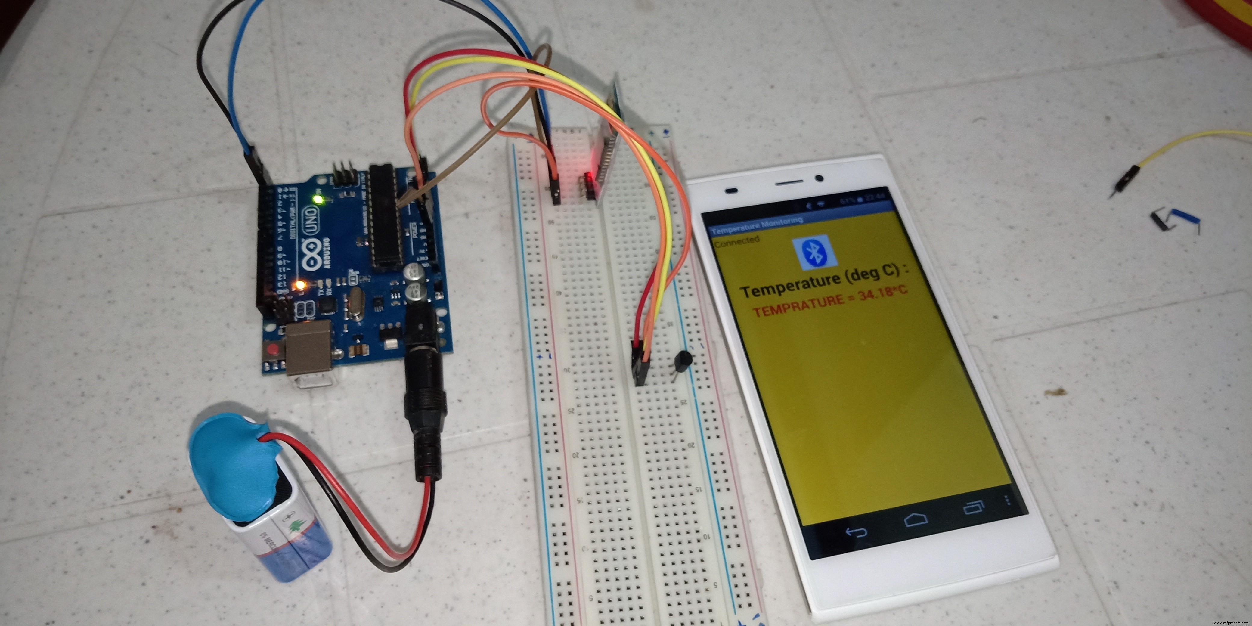 Smartphone-Based Temperature Monitoring System with Arduino and Bluetooth