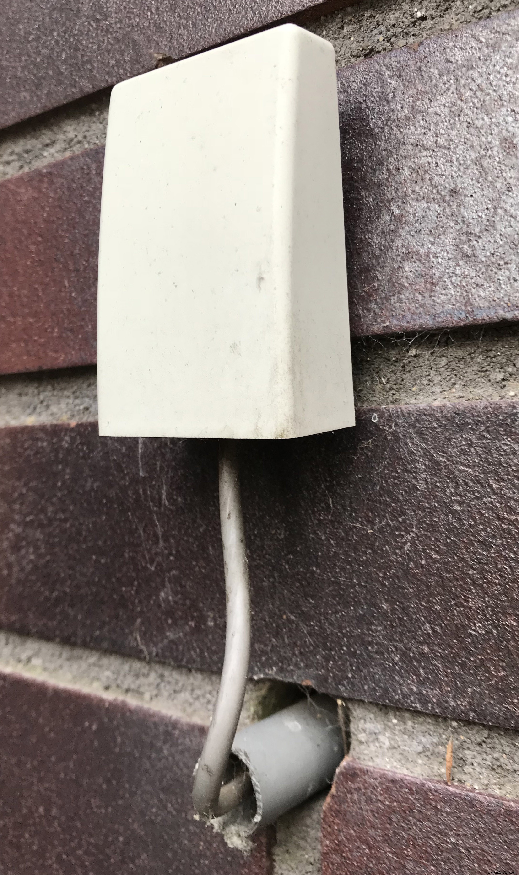 Arduino-Based Outdoor Thermometer with Trend, Max, and Min Readings