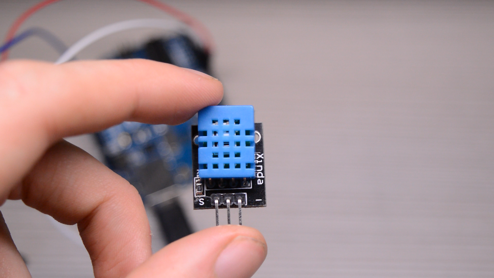 Build a Reliable Arduino Weather Station with DHT Sensors