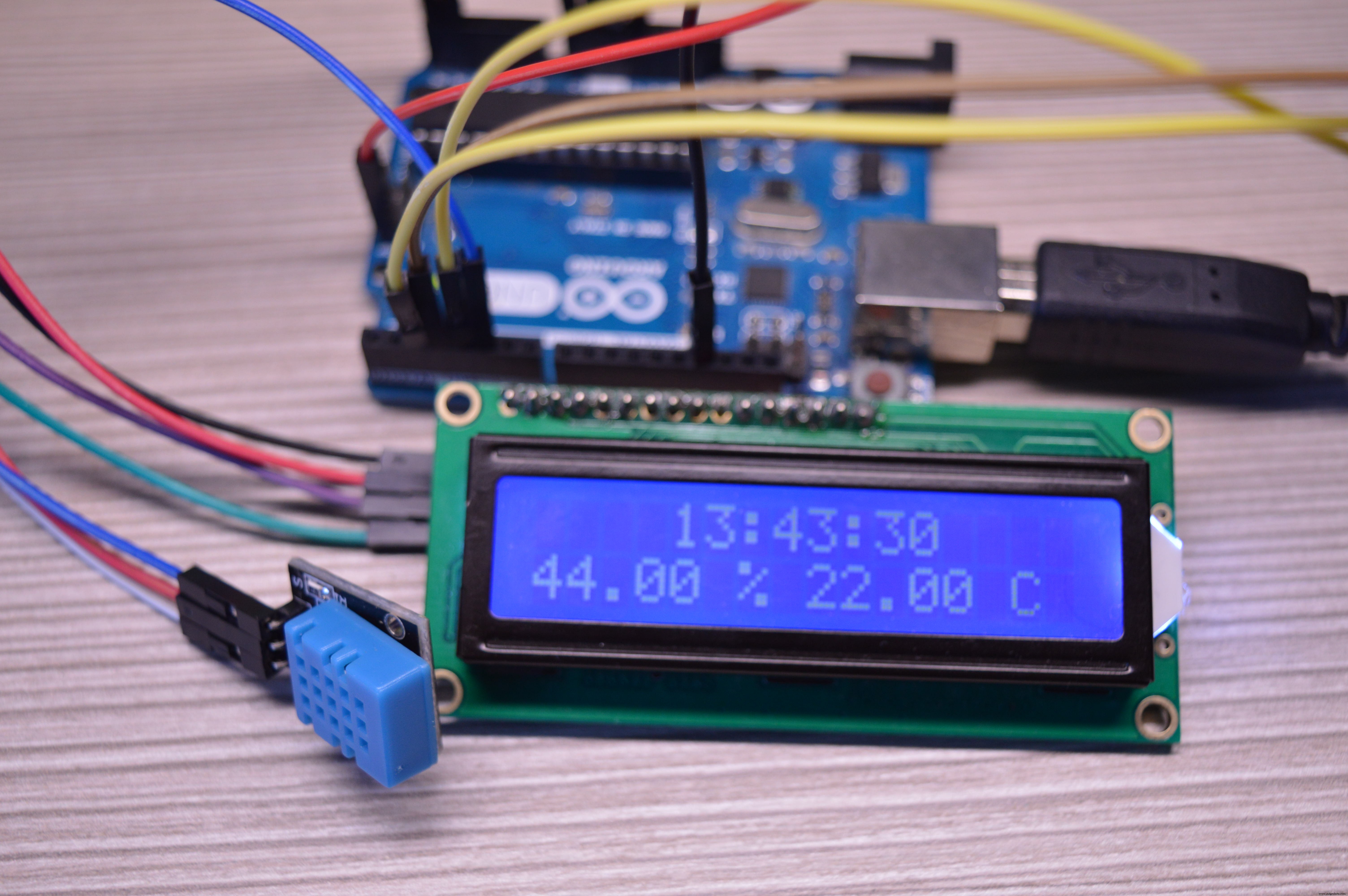 Build a Reliable Arduino Weather Station with DHT Sensors