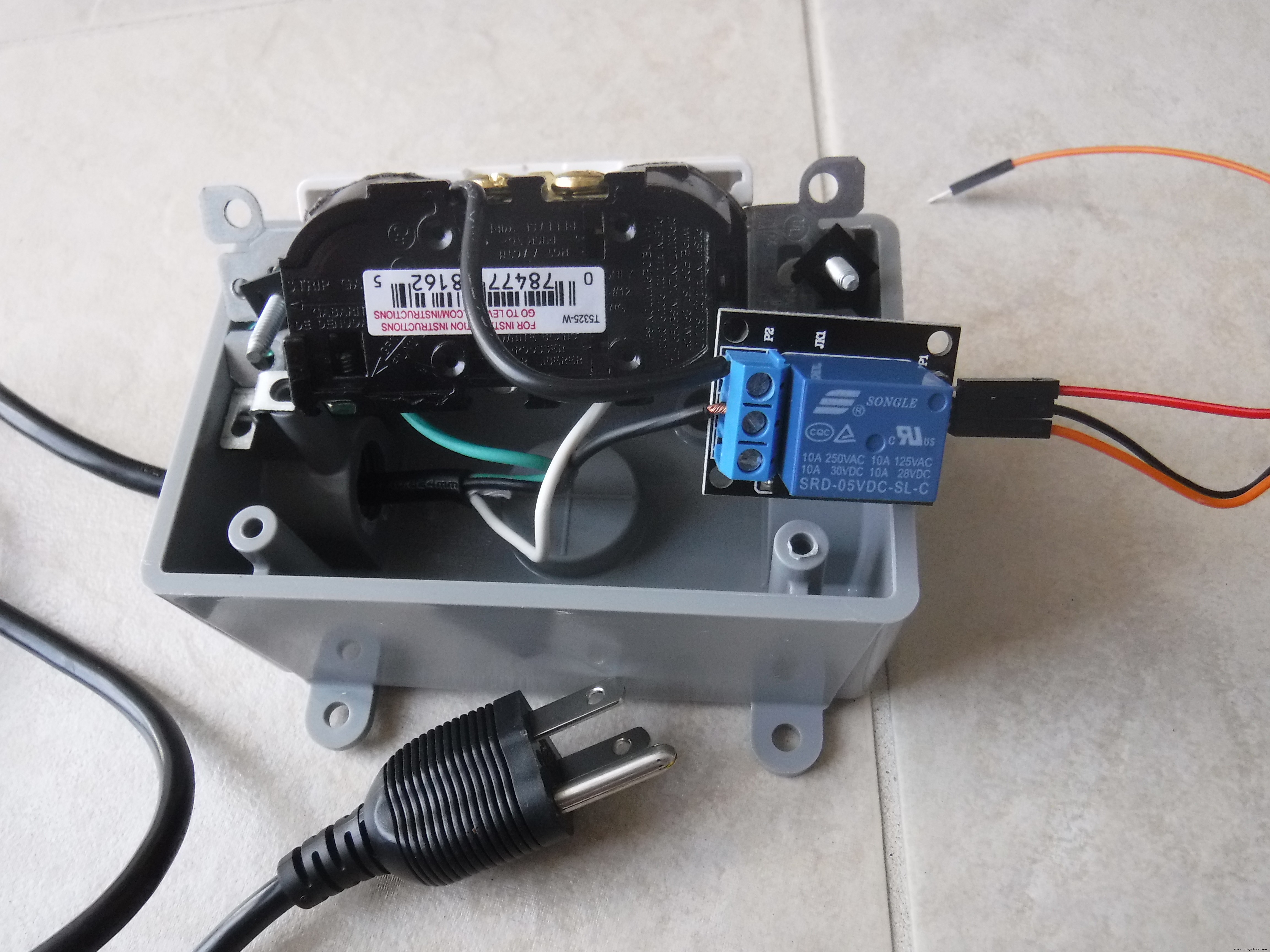 Smart Plug: 120V Arduino‑Based Smart Outlet with Real‑Time Clock
