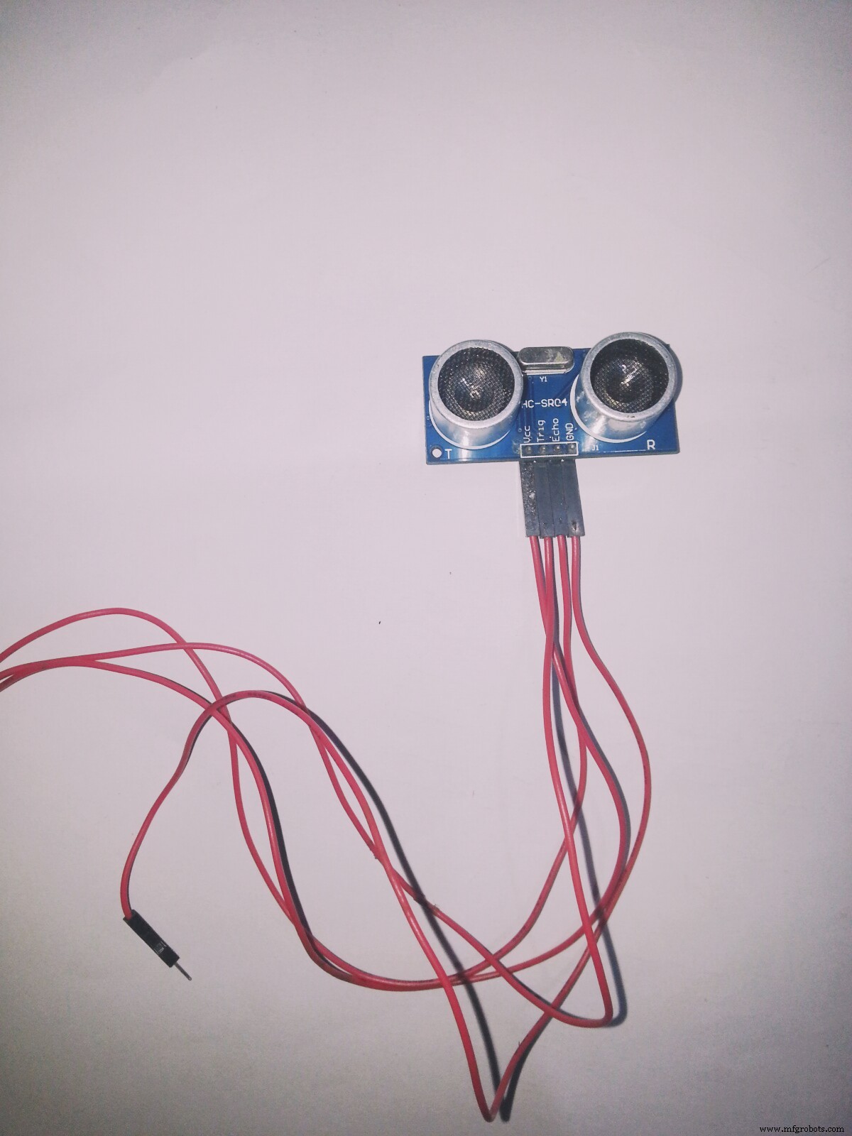 Build an Ultrasonic Range Detector Using Arduino UNO and SR04 Sensor