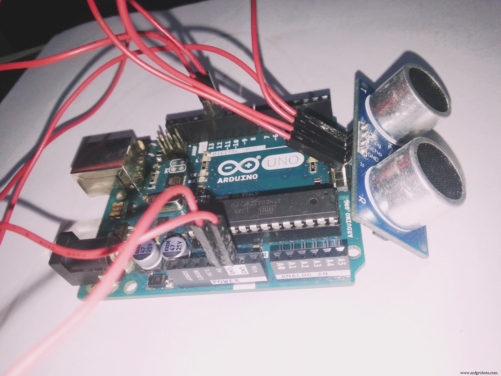 Build an Ultrasonic Range Detector Using Arduino UNO and SR04 Sensor