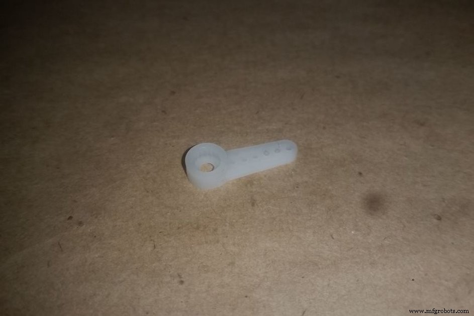 Arduino‑Powered Smart Trash Bin with Auto‑Open Lid