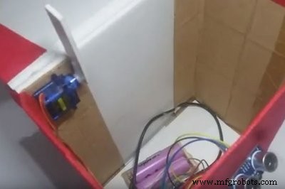 Arduino‑Powered Smart Trash Bin with Auto‑Open Lid