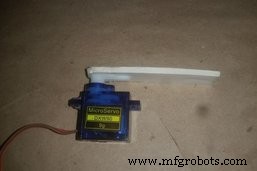 Arduino‑Powered Smart Trash Bin with Auto‑Open Lid