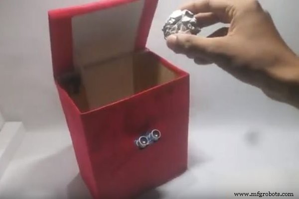 Arduino‑Powered Smart Trash Bin with Auto‑Open Lid