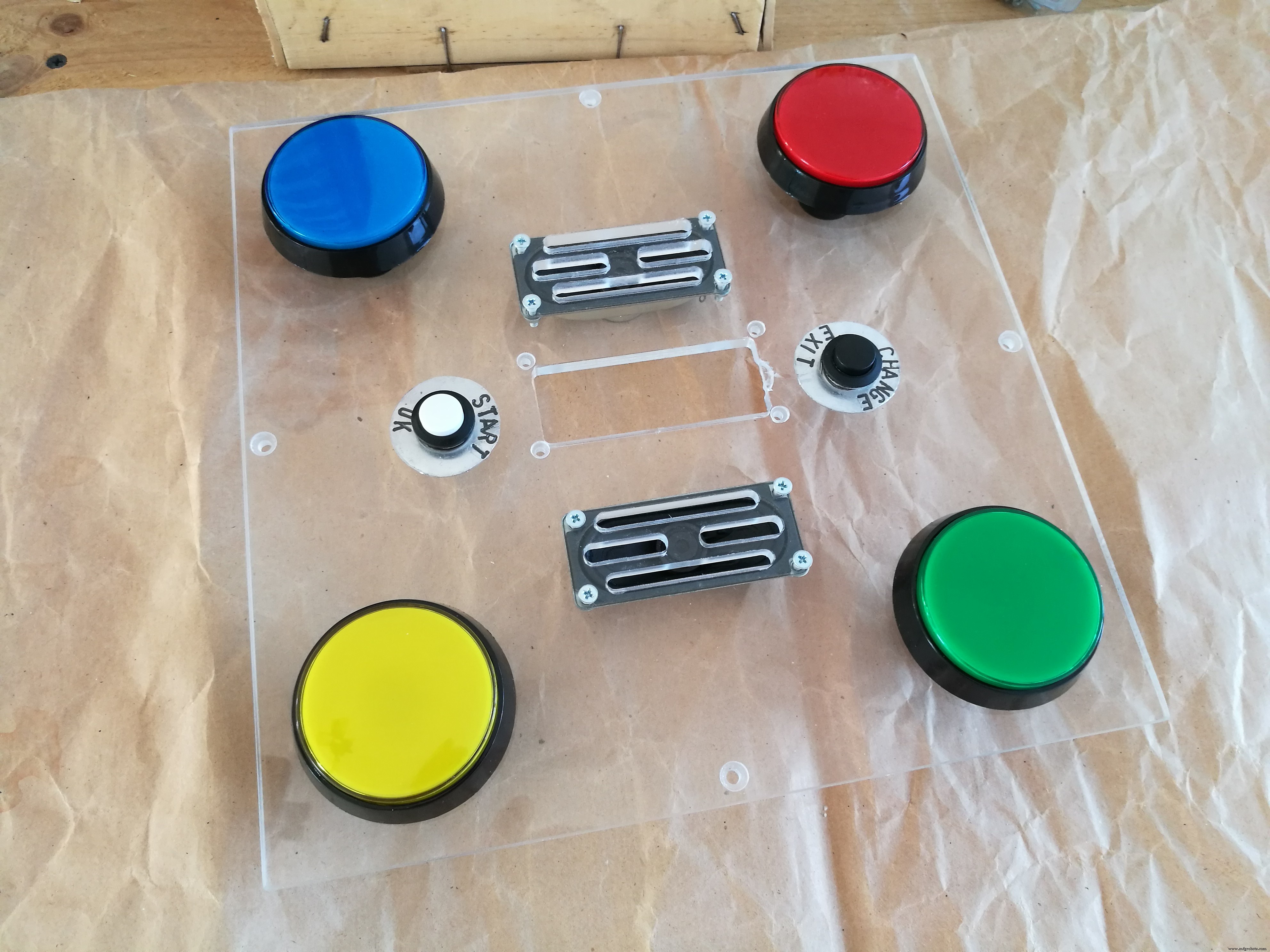 Build an Arduino‑Powered LEGO Arcade Game Box – DIY Kit with Nano, Battery, LCD, and More