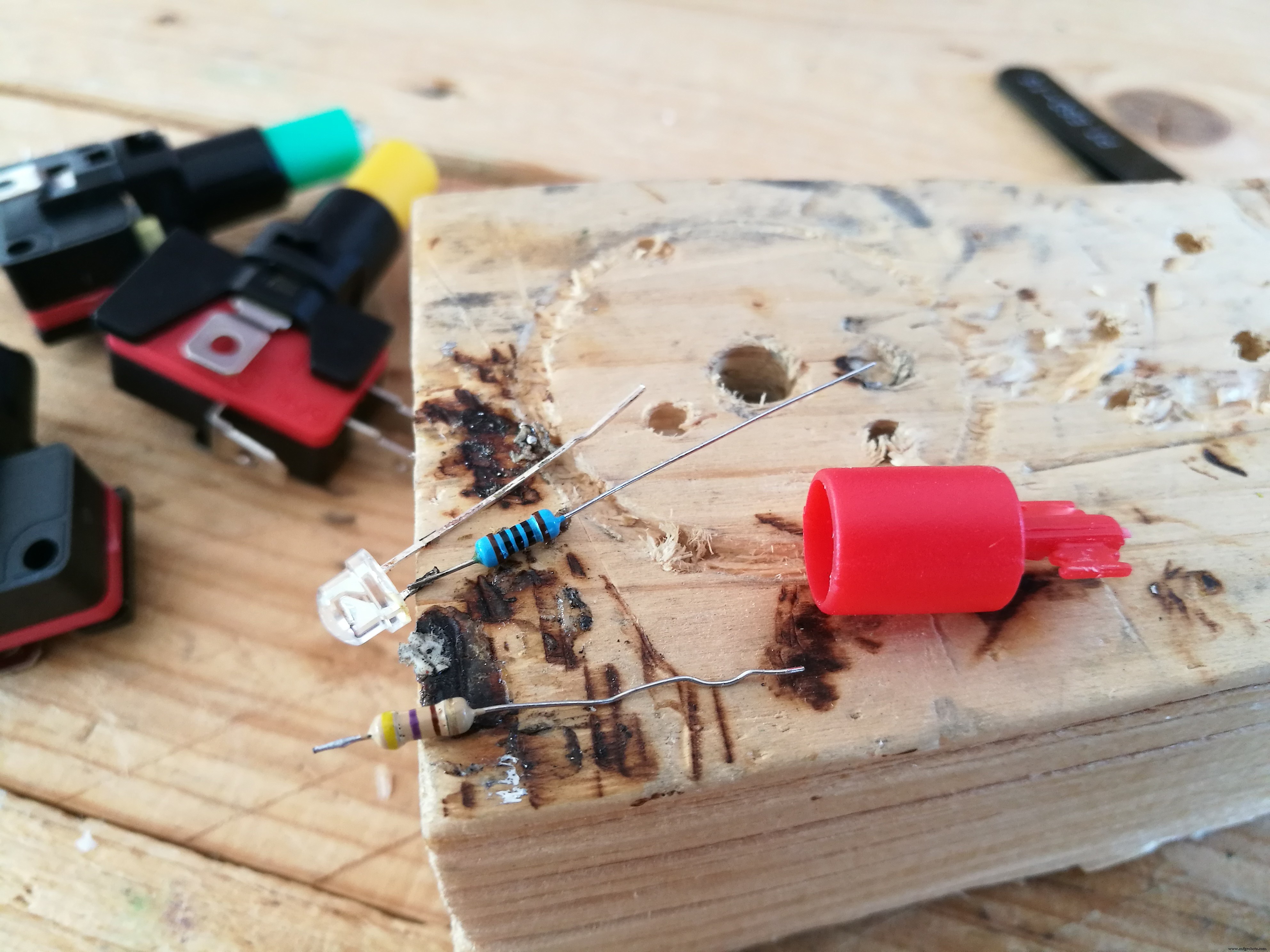 Build an Arduino‑Powered LEGO Arcade Game Box – DIY Kit with Nano, Battery, LCD, and More