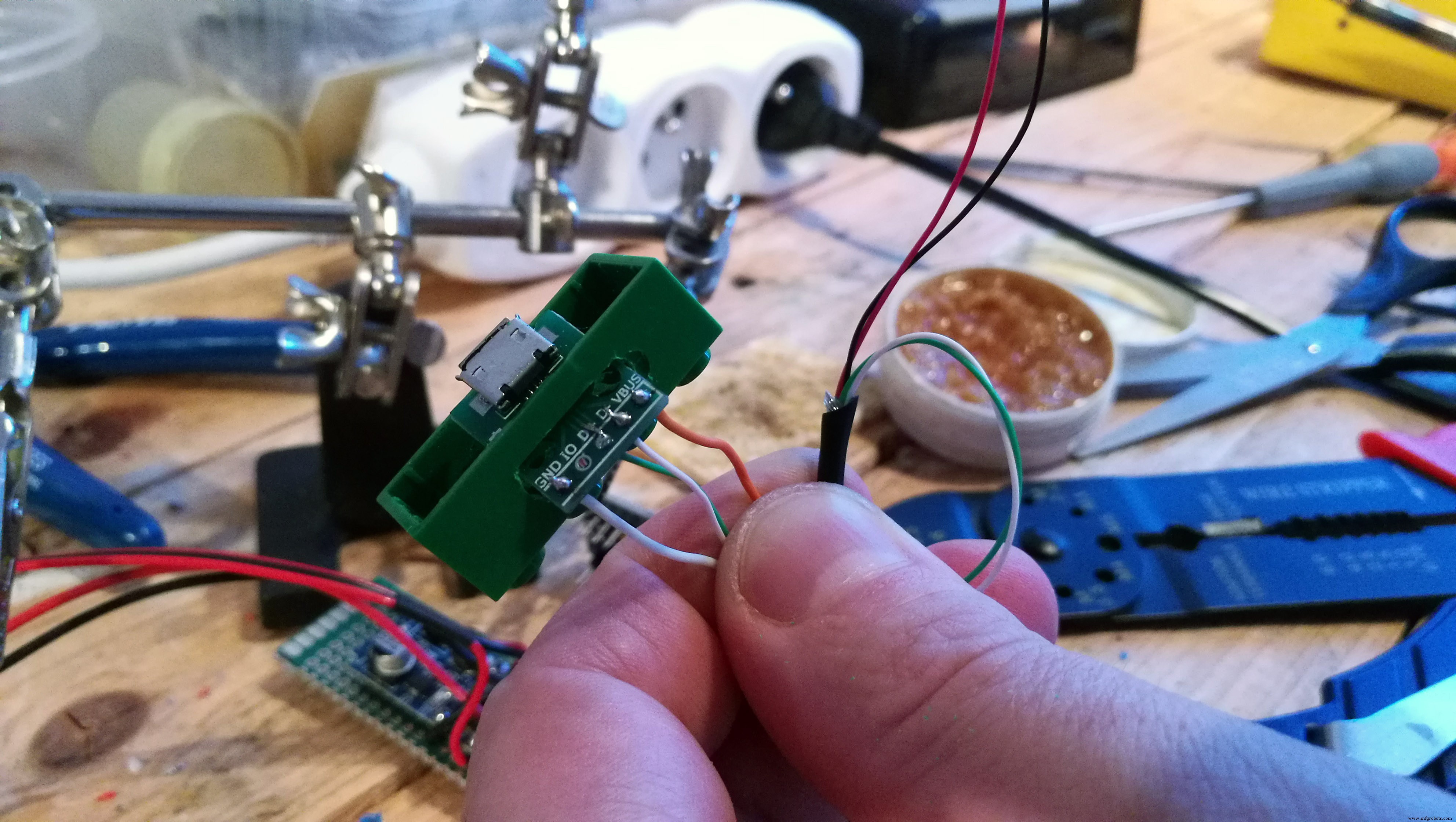 Build an Arduino‑Powered LEGO Arcade Game Box – DIY Kit with Nano, Battery, LCD, and More