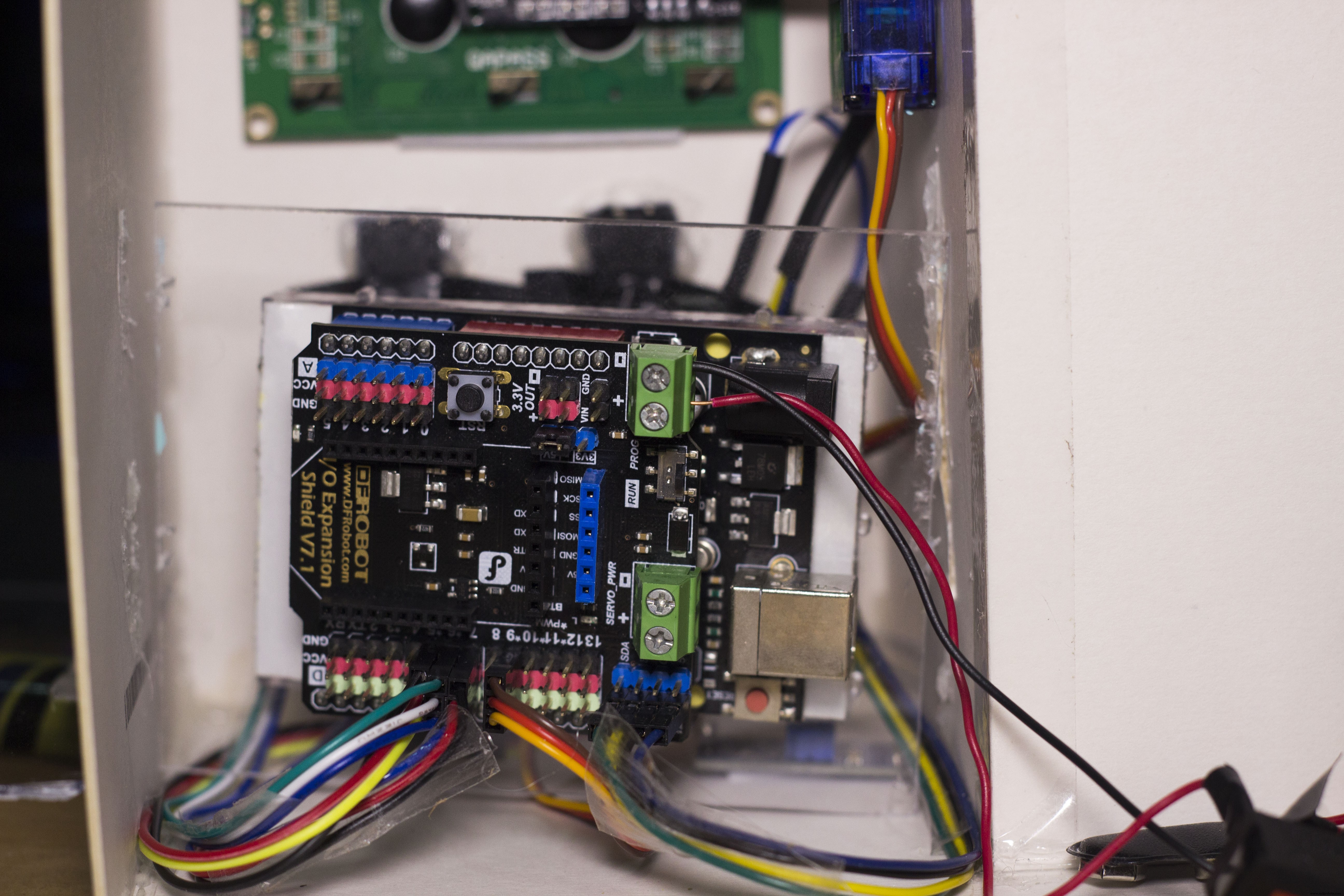 DIY Candy Dispenser with Arduino: Build a Smart Snack Machine