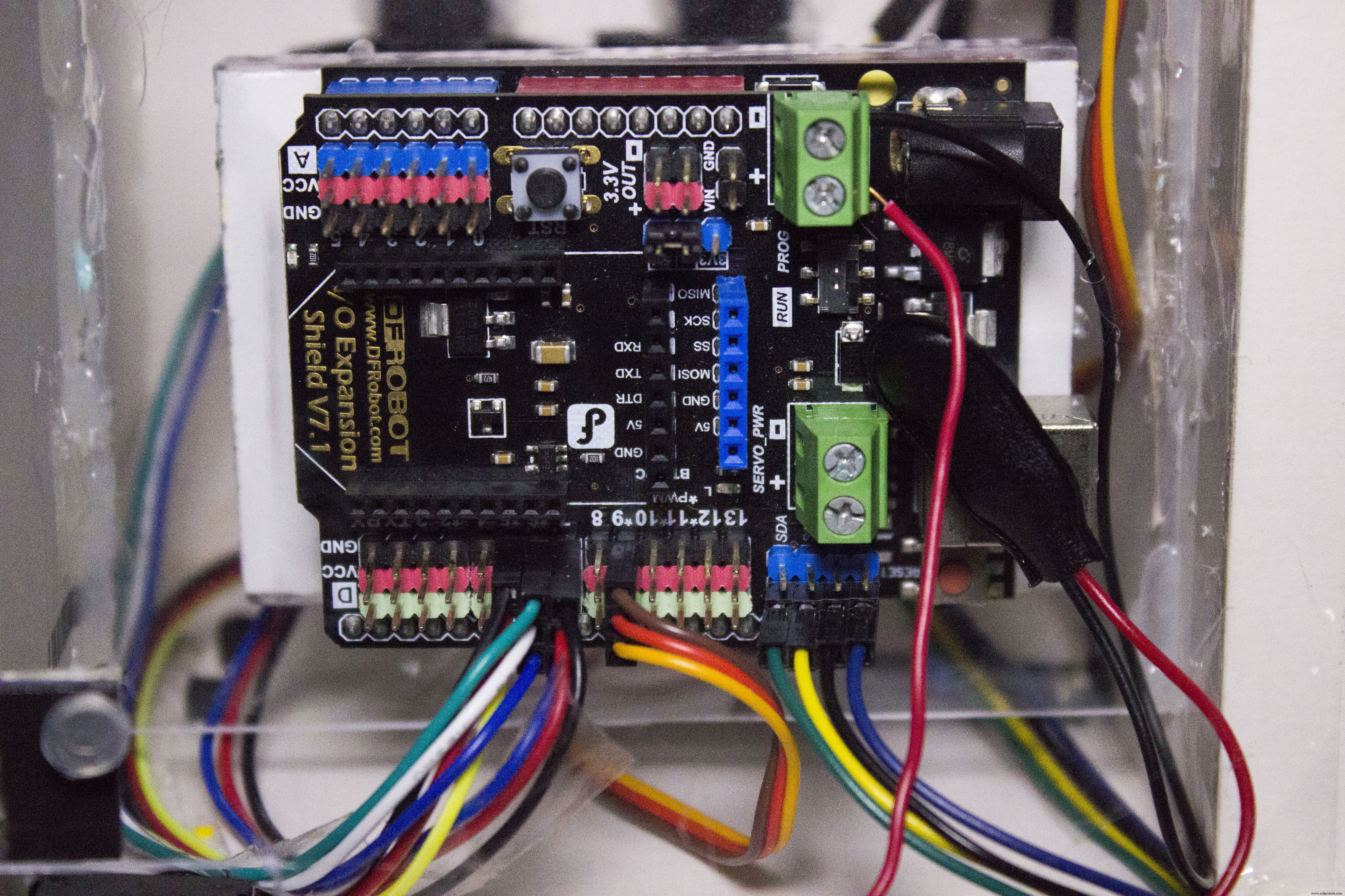DIY Candy Dispenser with Arduino: Build a Smart Snack Machine