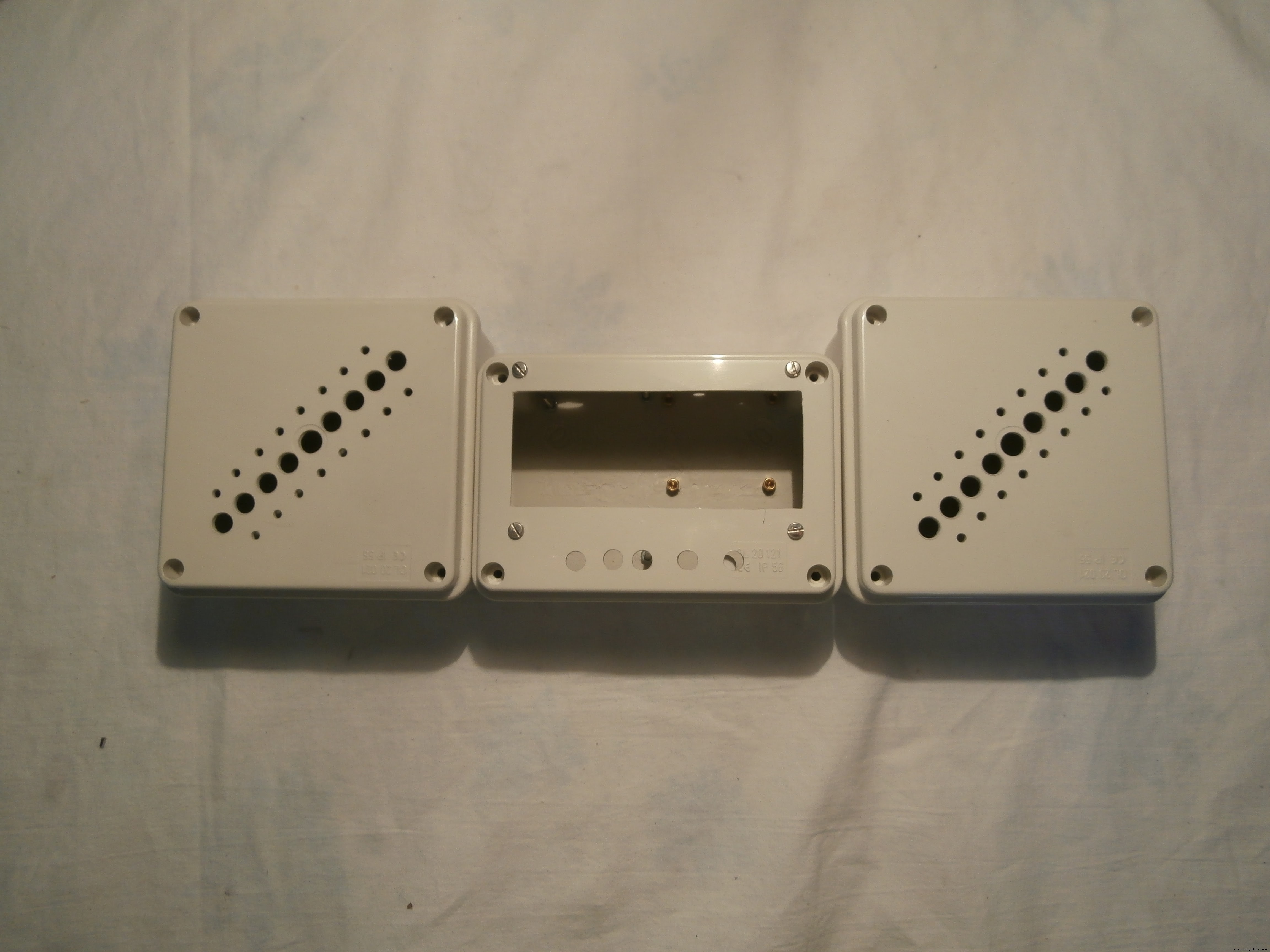 ArduRadio Alarm Clock: DIY Arduino-Based FM Radio & Alarm System