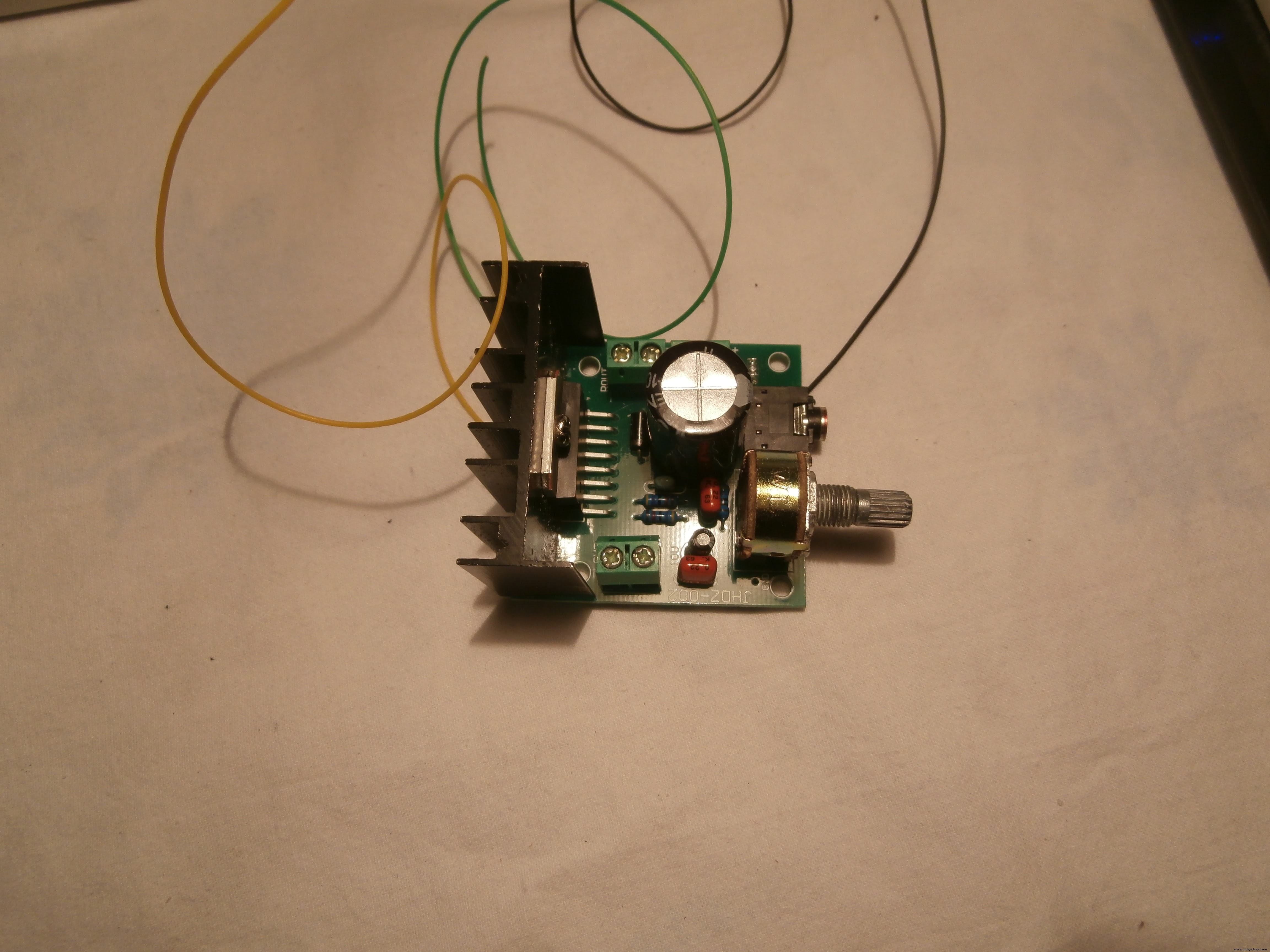 ArduRadio Alarm Clock: DIY Arduino-Based FM Radio & Alarm System