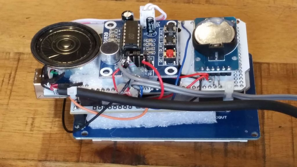 Retro Arcade Clock: Arduino-Powered Interactive Bedside Timer with Arcade Animations