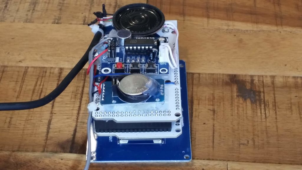 Retro Arcade Clock: Arduino-Powered Interactive Bedside Timer with Arcade Animations