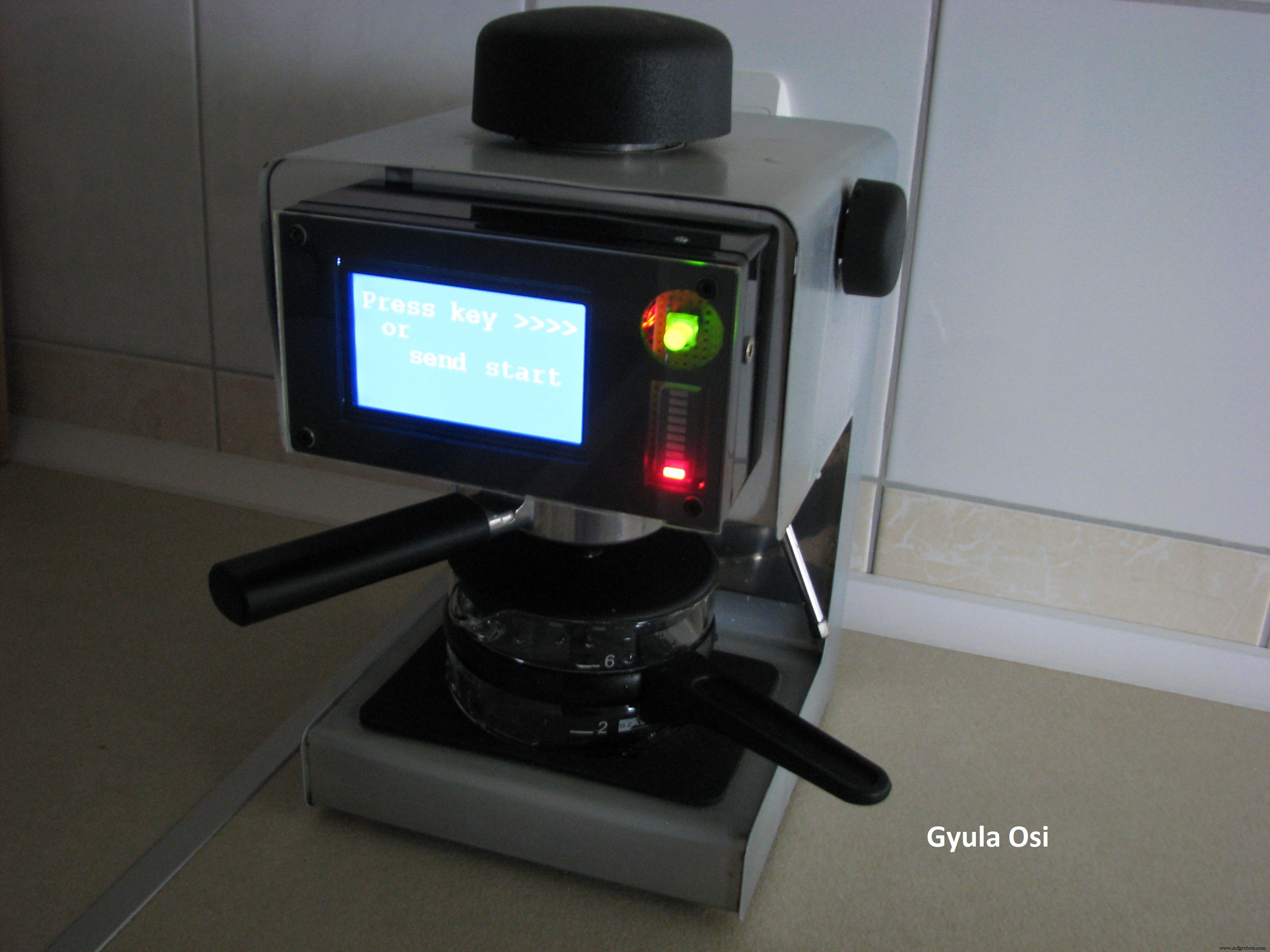Arduino‑Powered Smart Coffee Maker with Bluetooth Control and Temperature Monitoring