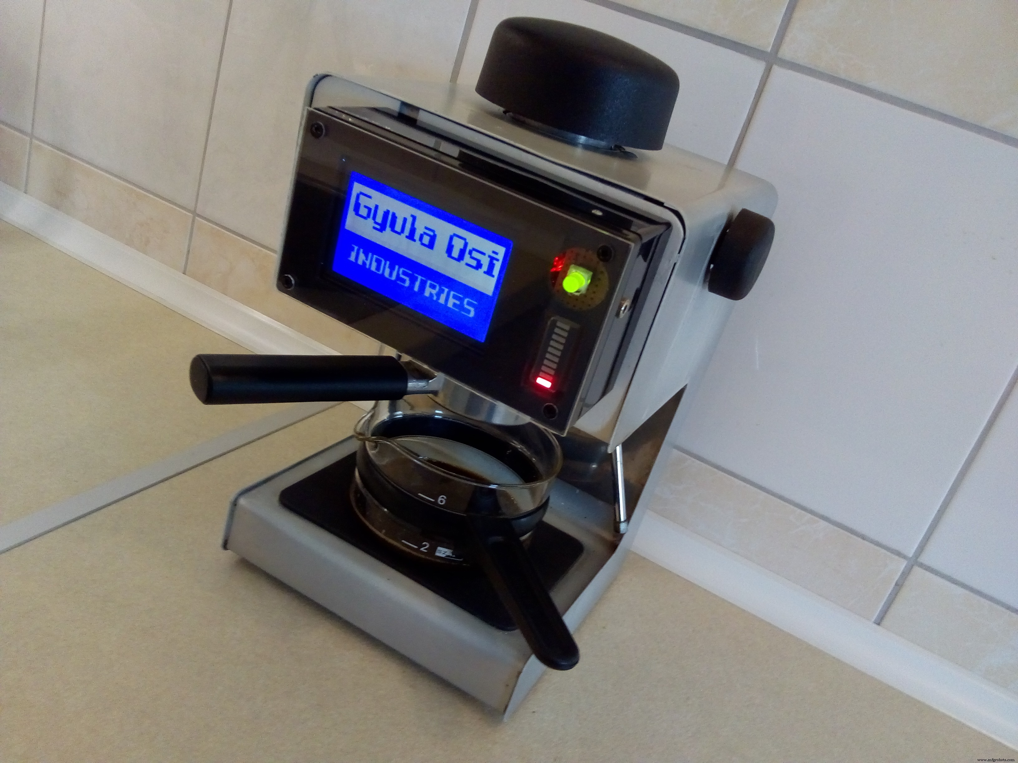 Arduino‑Powered Smart Coffee Maker with Bluetooth Control and Temperature Monitoring
