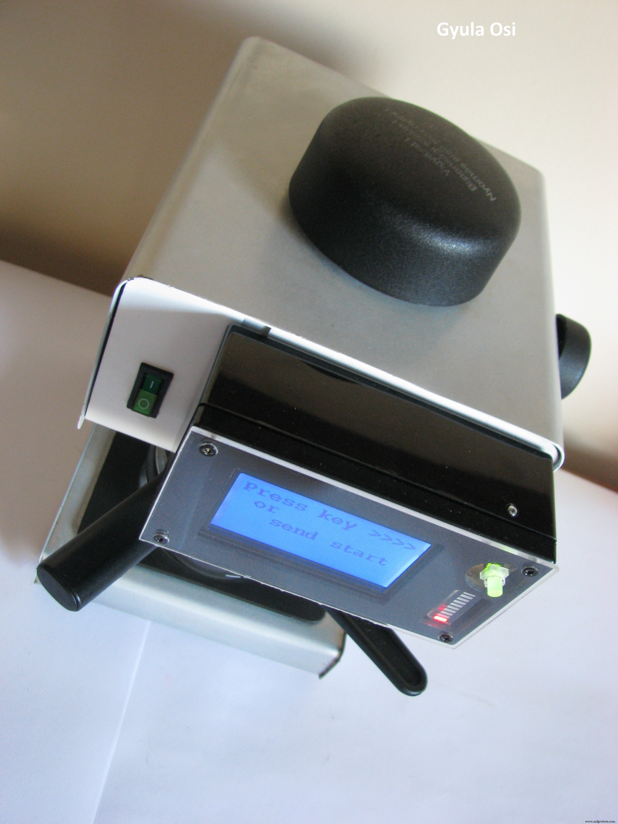 Arduino‑Powered Smart Coffee Maker with Bluetooth Control and Temperature Monitoring