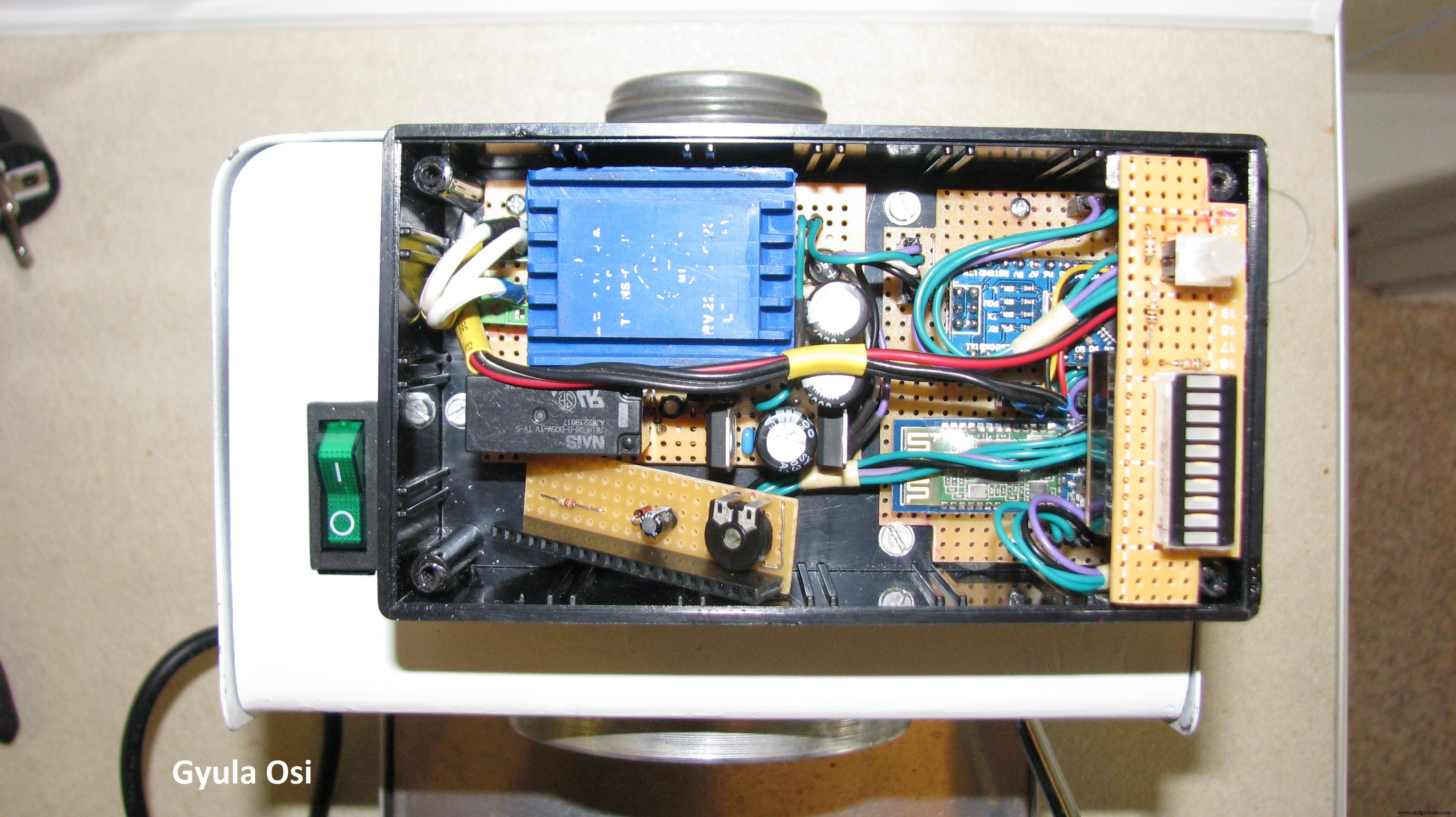 Arduino‑Powered Smart Coffee Maker with Bluetooth Control and Temperature Monitoring