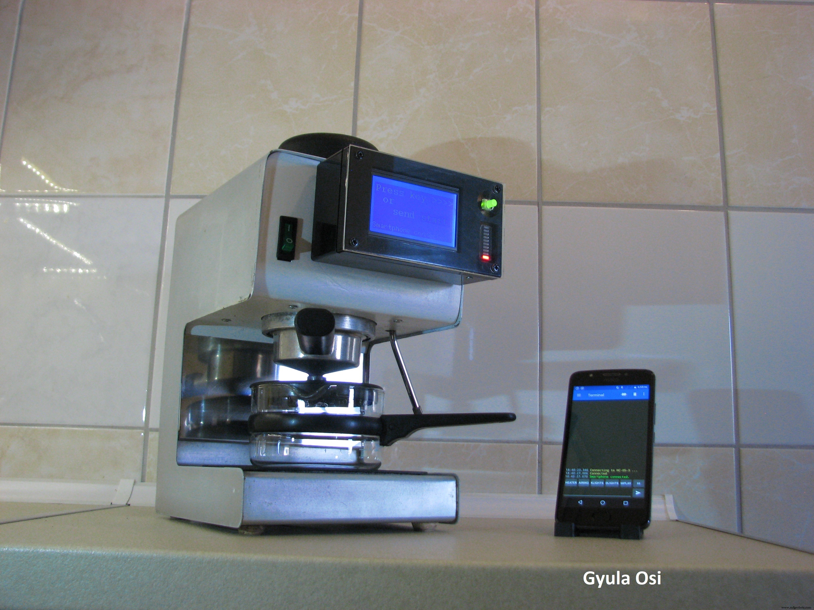 Arduino‑Powered Smart Coffee Maker with Bluetooth Control and Temperature Monitoring