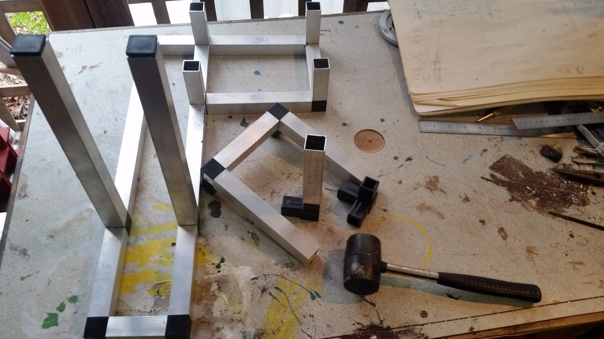 Smart Pet Food Catapult – Automatically Toss Treats, Balls, and Toys for Your Furry Friends