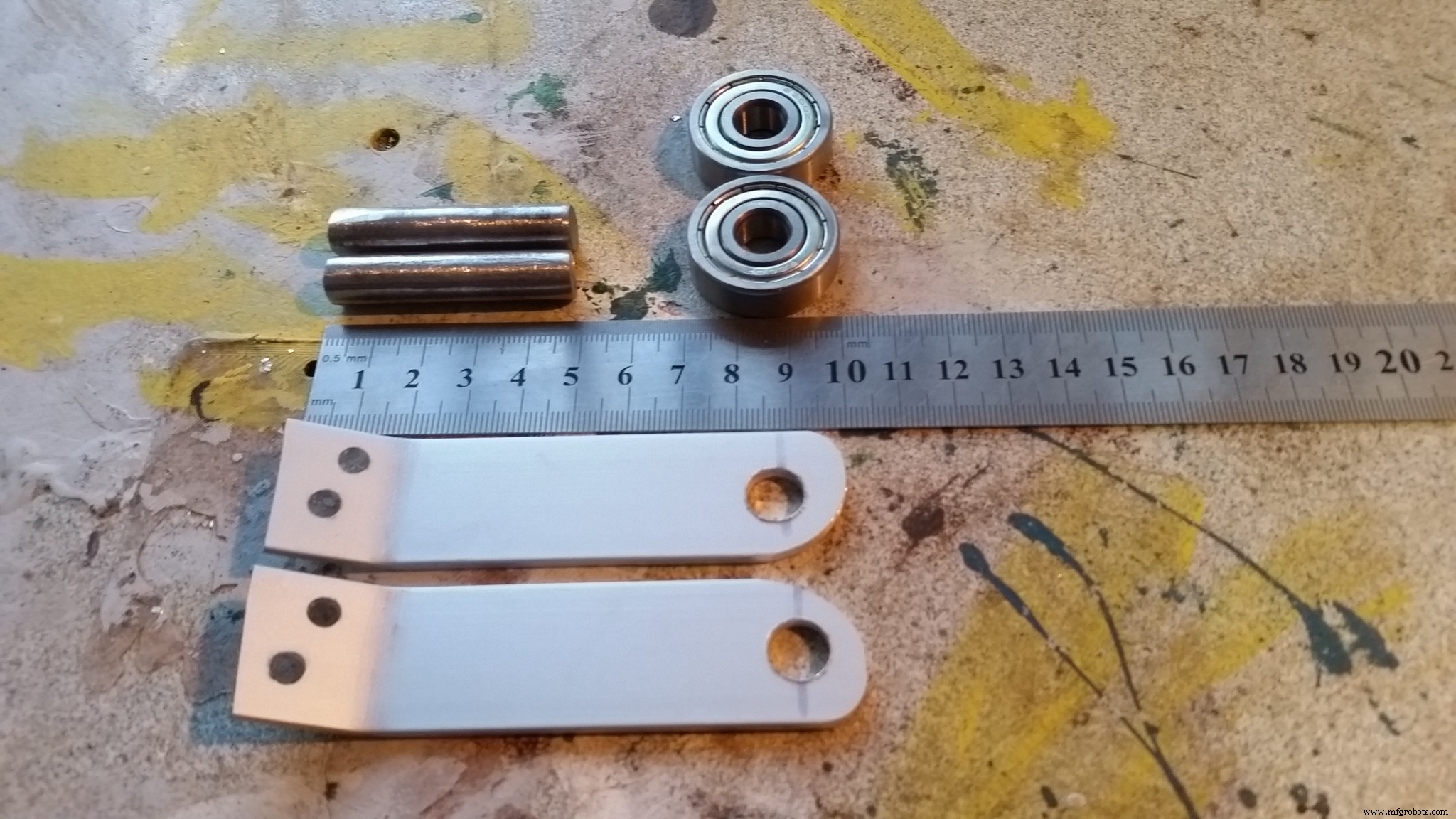 Smart Pet Food Catapult – Automatically Toss Treats, Balls, and Toys for Your Furry Friends