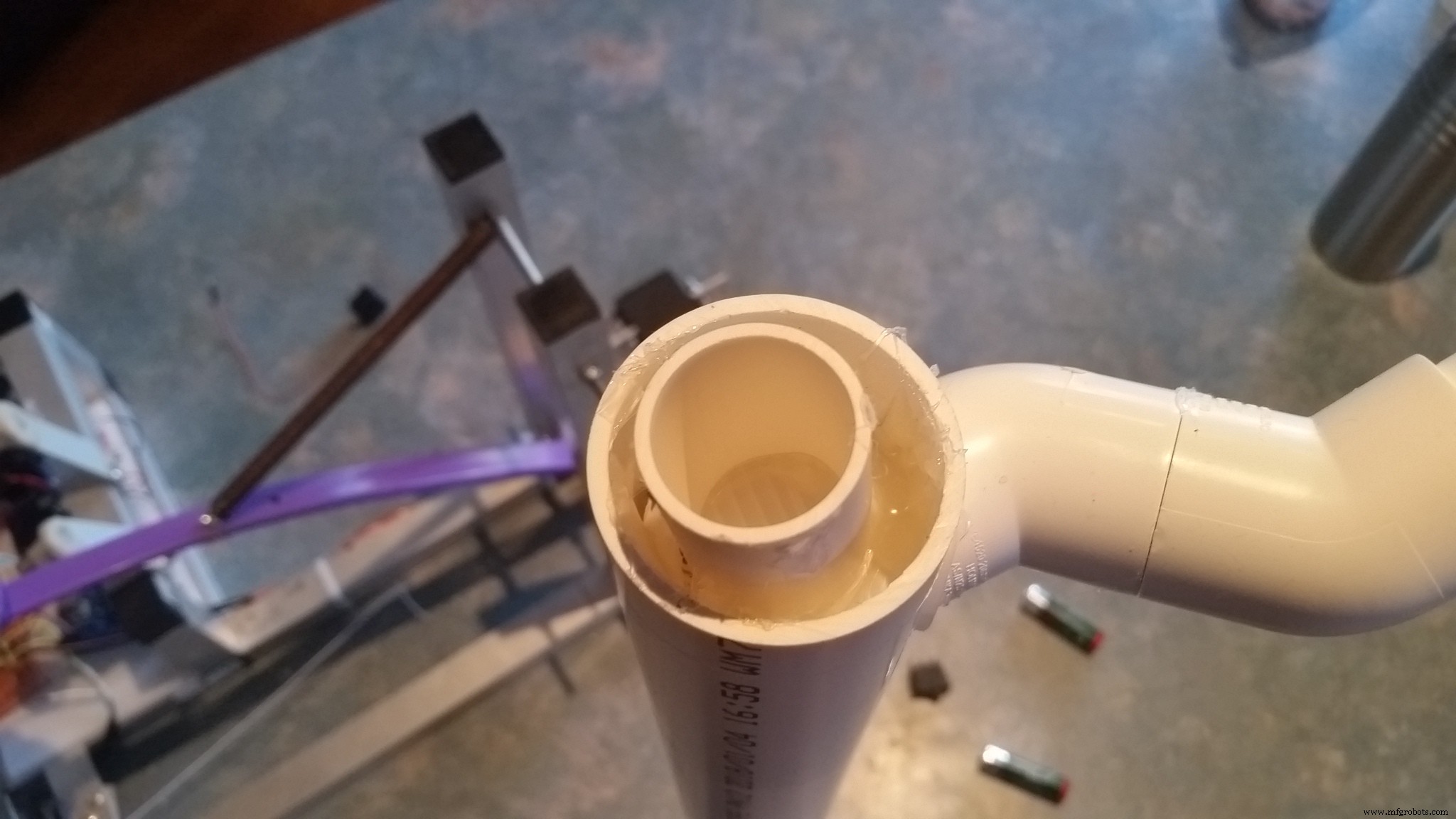 Smart Pet Food Catapult – Automatically Toss Treats, Balls, and Toys for Your Furry Friends