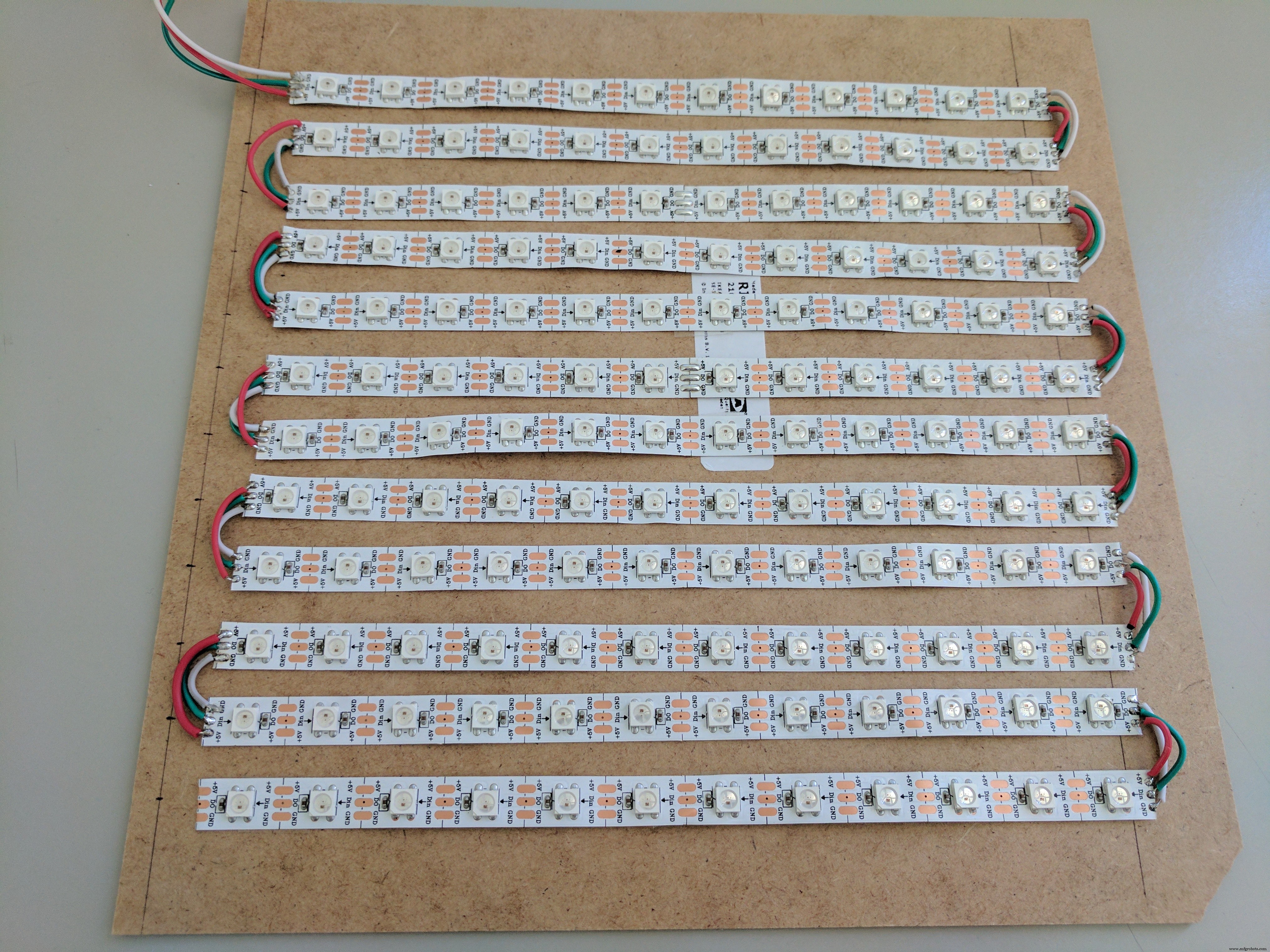 Android Things Word Clock – Speak Your Language in Real Time
