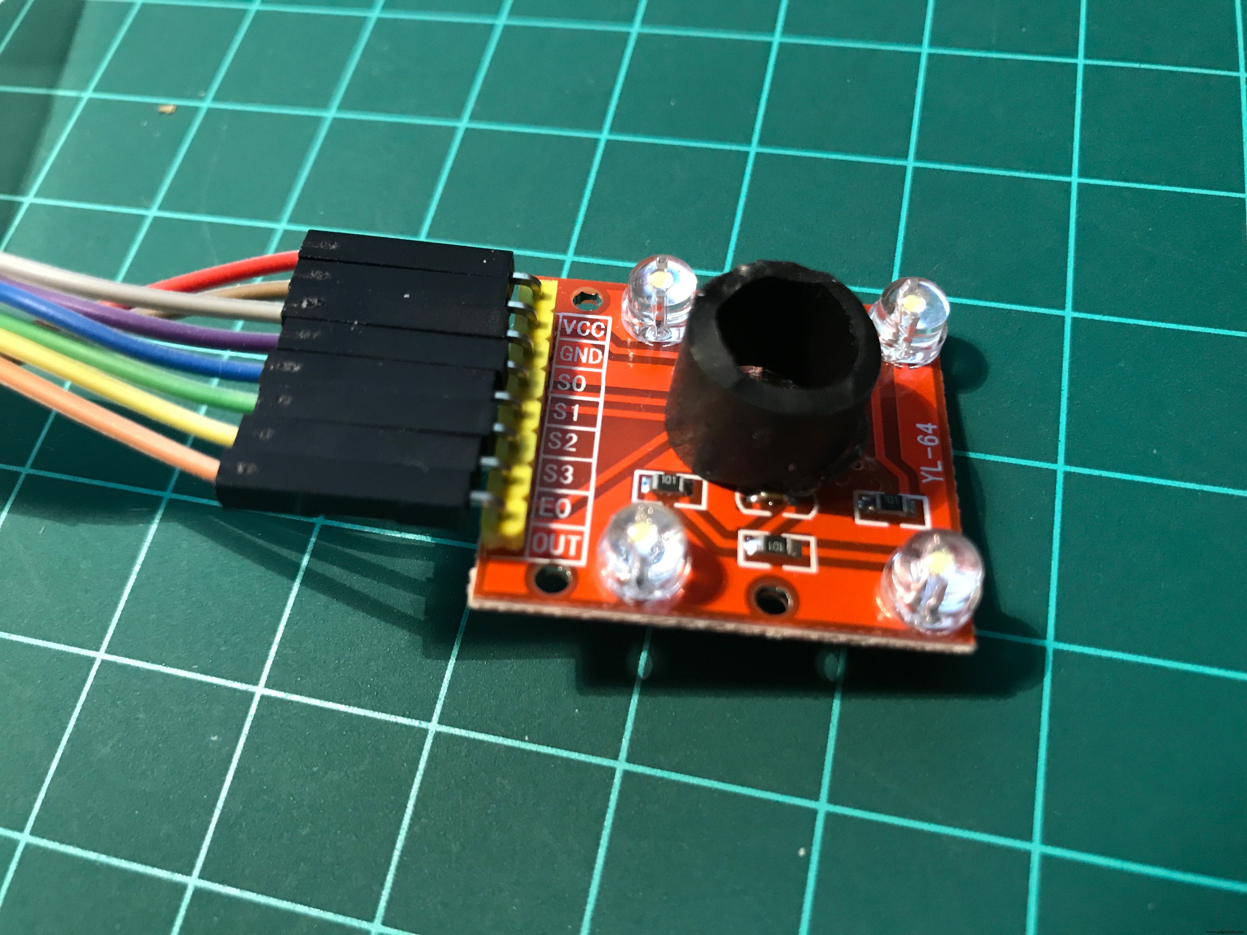 Detecting Object Colors with Arduino Nano and TCS3200 Sensor