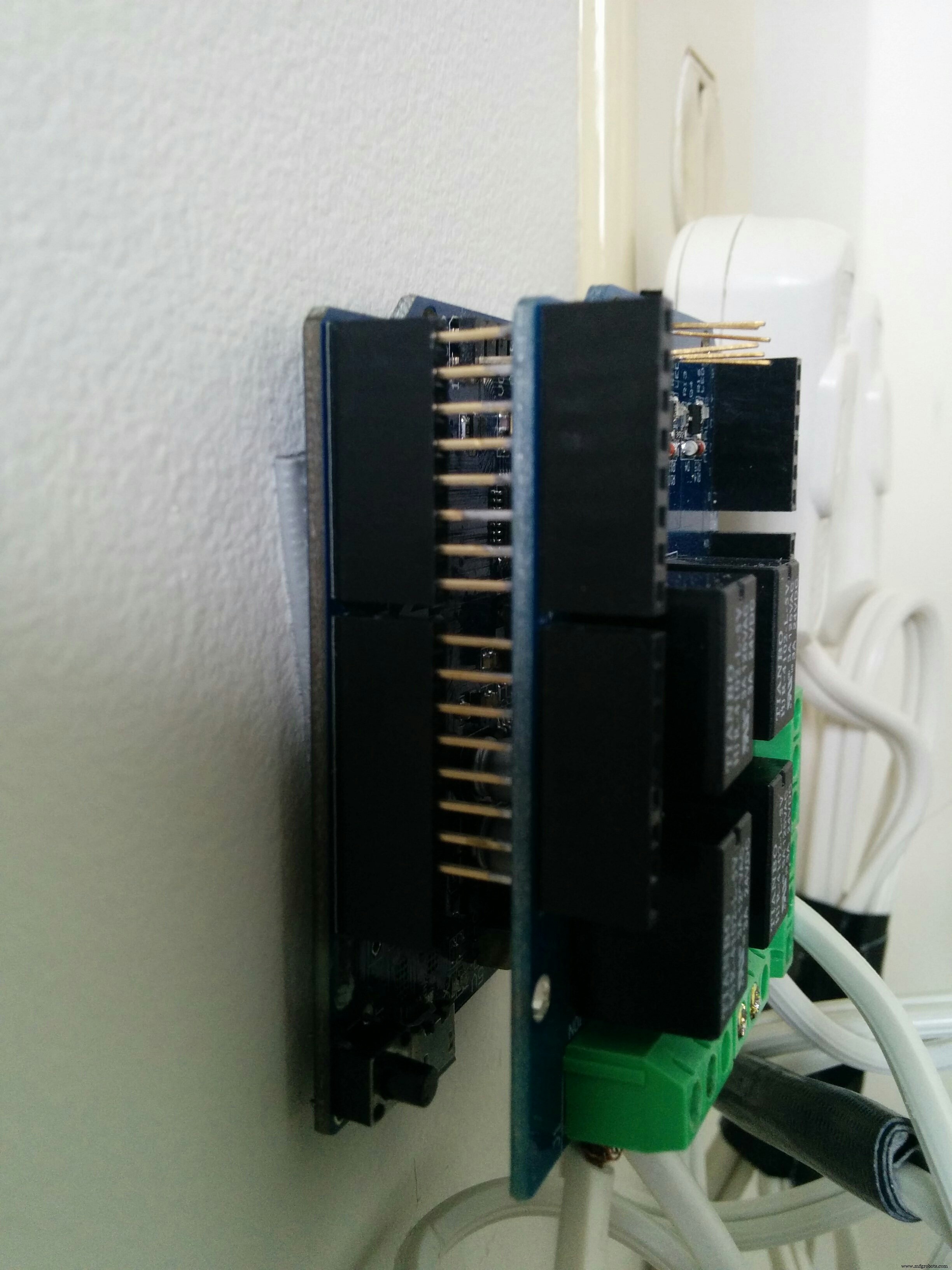 Automate Home Power Outlets with Windows 10 IoT Core, Raspberry Pi, and Arduino