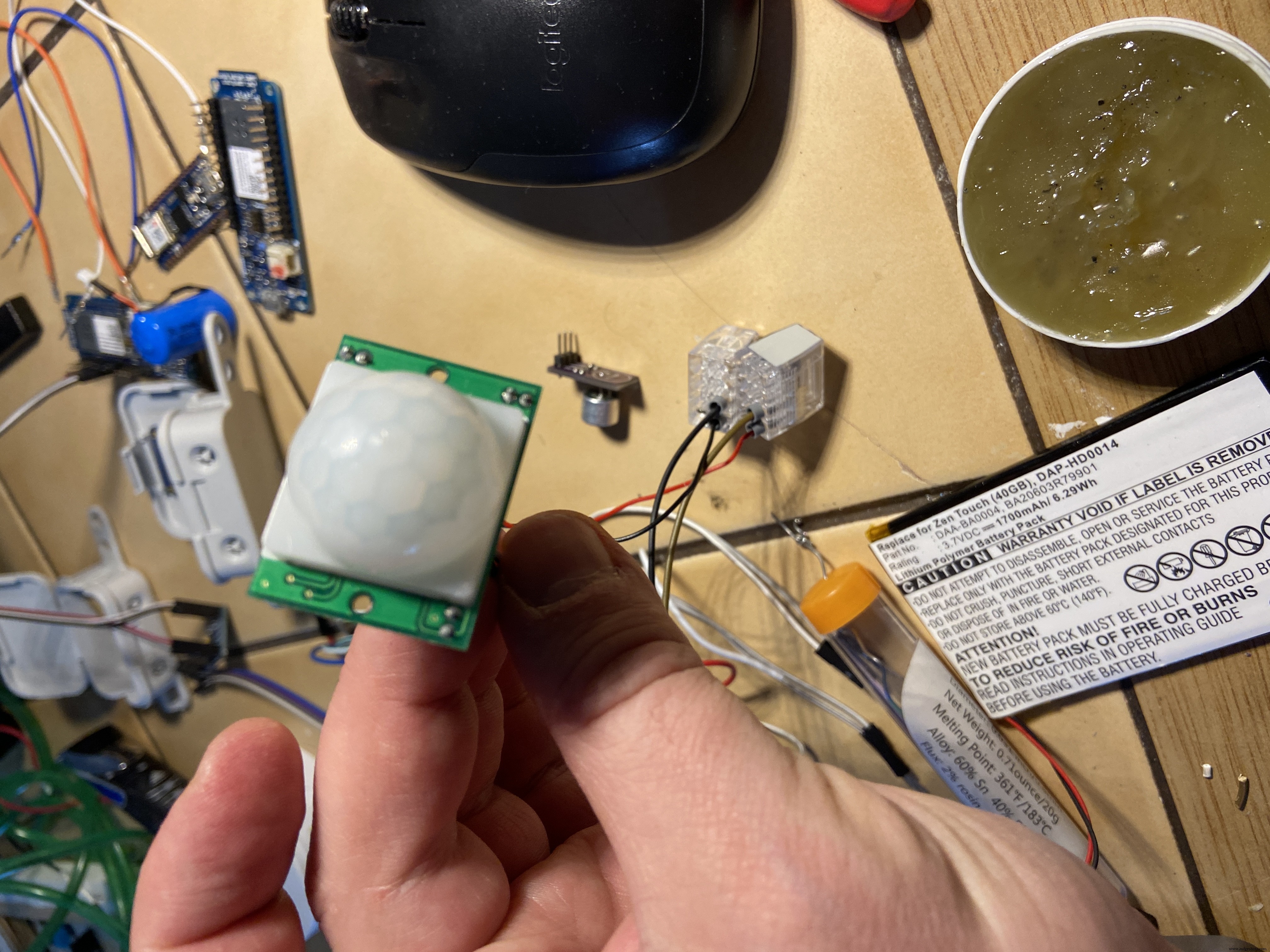 CoroFence Thermal Detector: Advanced PIR Sensor & IoT Integration