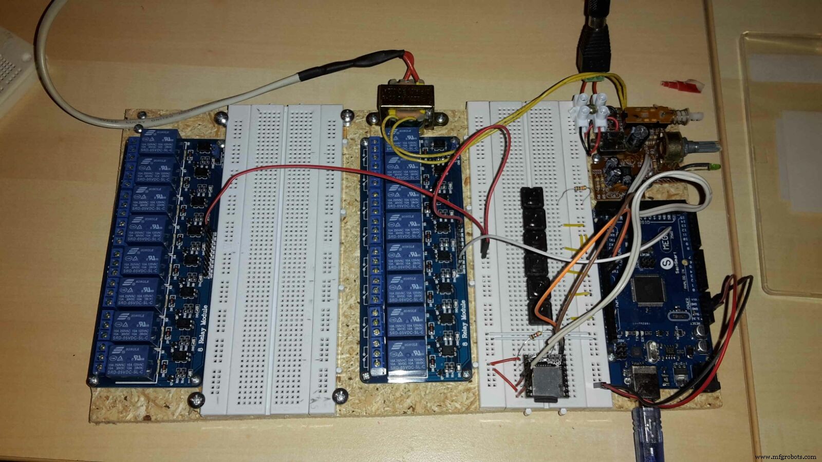 DIY Arduino Claw Machine – Build Your Own Arcade Toy