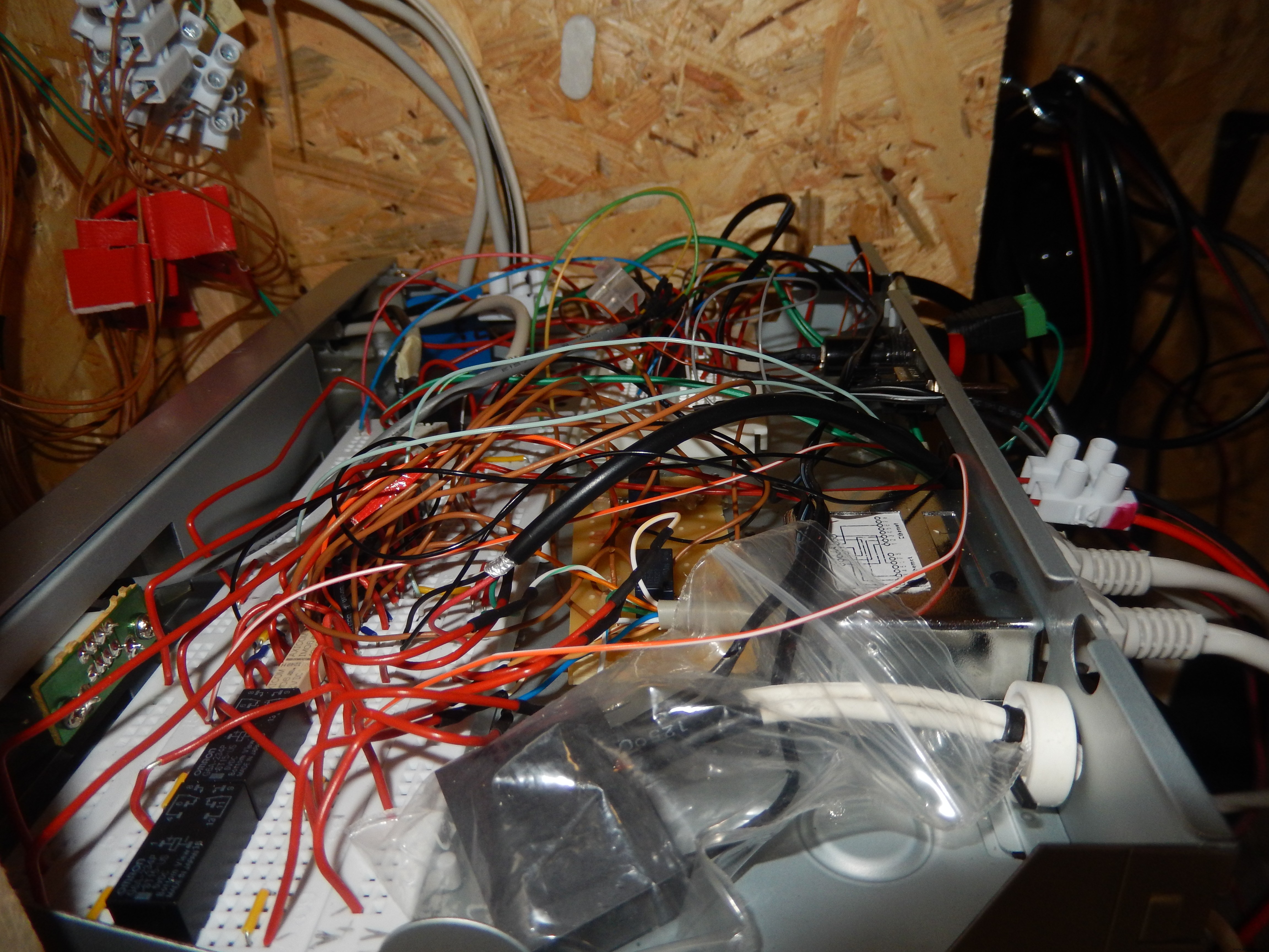 DIY Arduino Claw Machine – Build Your Own Arcade Toy