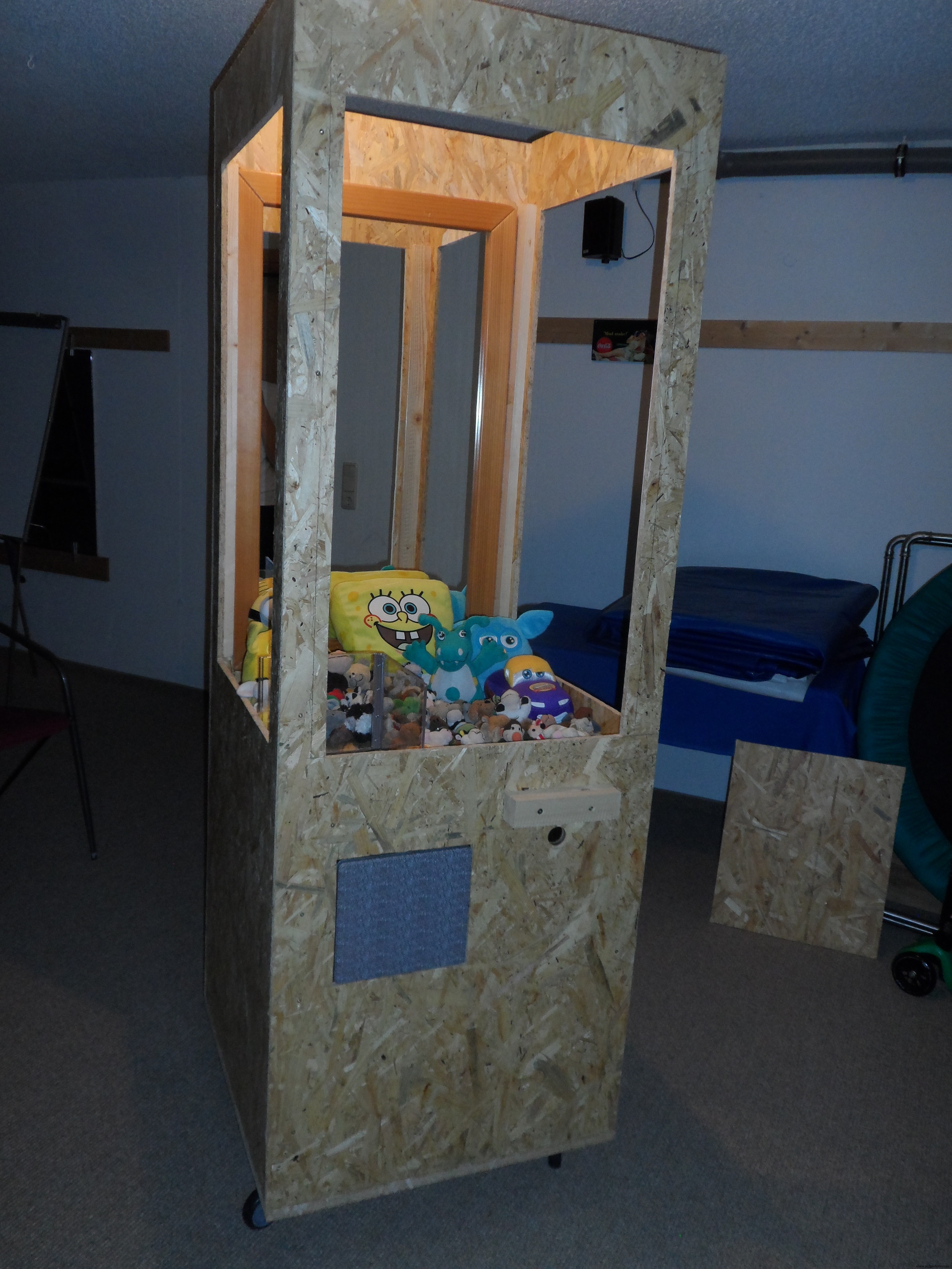 DIY Arduino Claw Machine – Build Your Own Arcade Toy