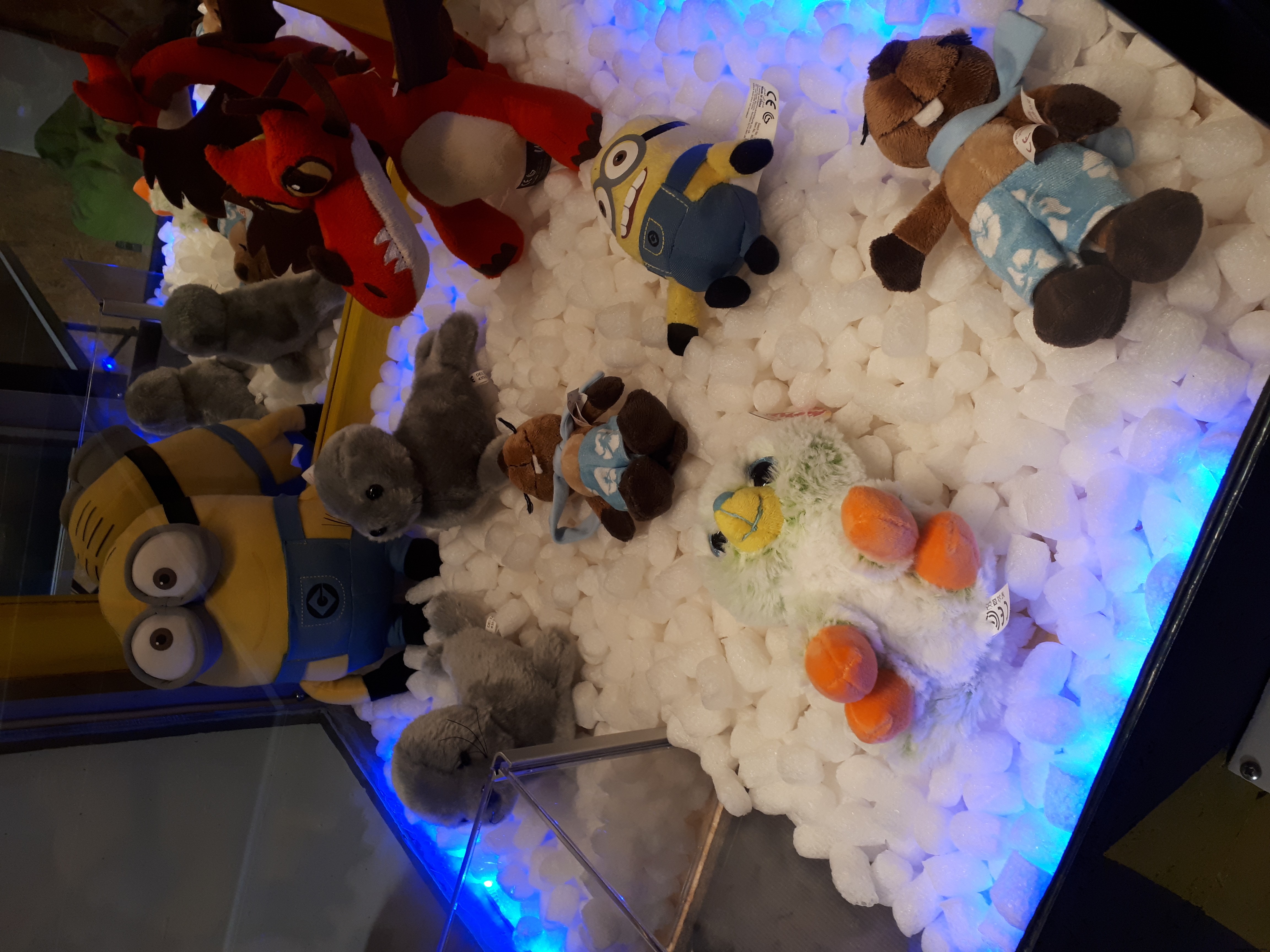 DIY Arduino Claw Machine – Build Your Own Arcade Toy