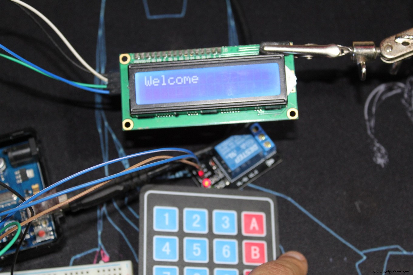 Arduino Keypad Door Lock with User-Defined Code
