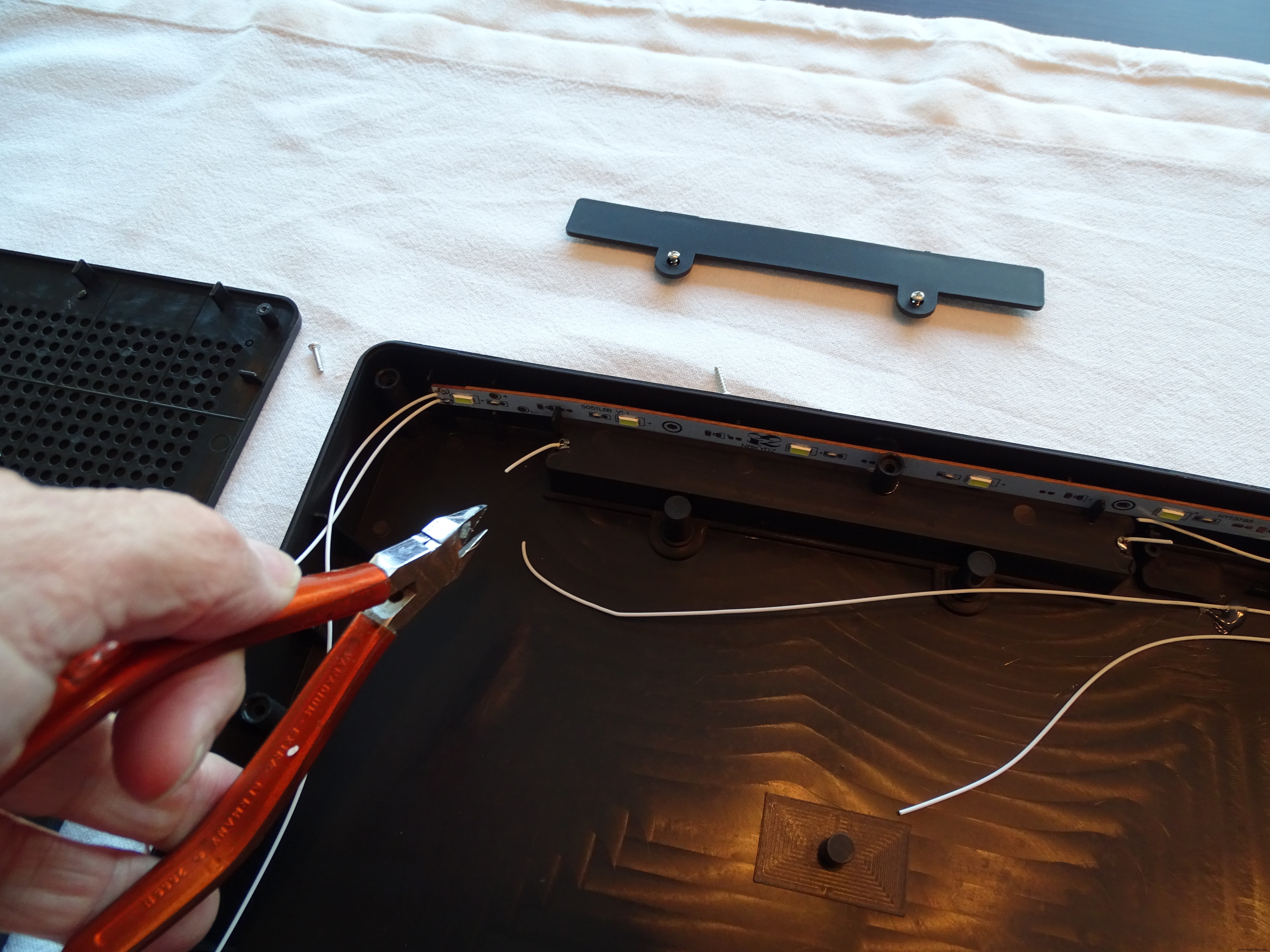 Create a Custom Arduino Bingo Machine with DIY A4‑Size 7‑Segment Displays