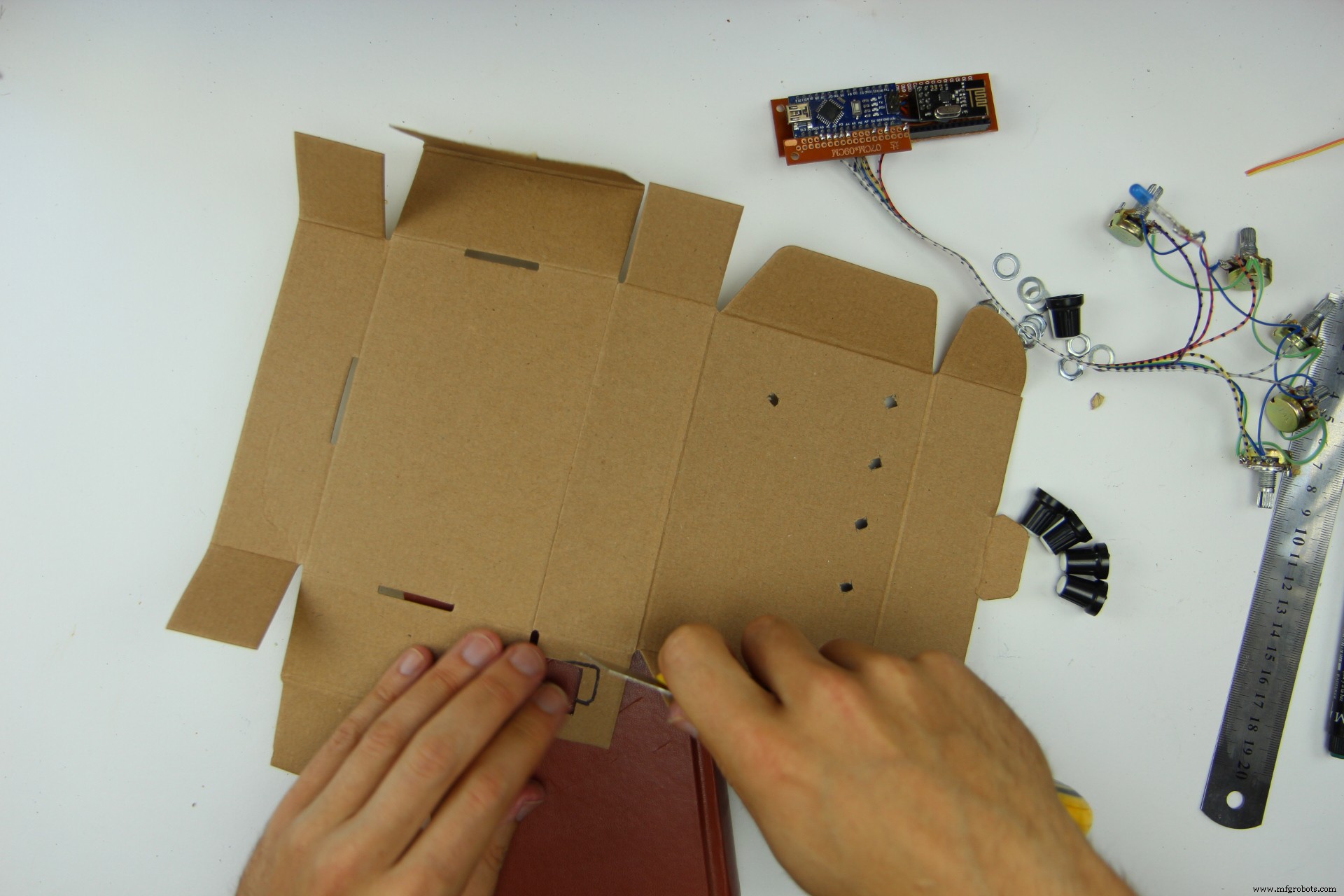 Kravox Wireless Motion & Touch Sensor Kit – Precision Instrumentation for Arduino