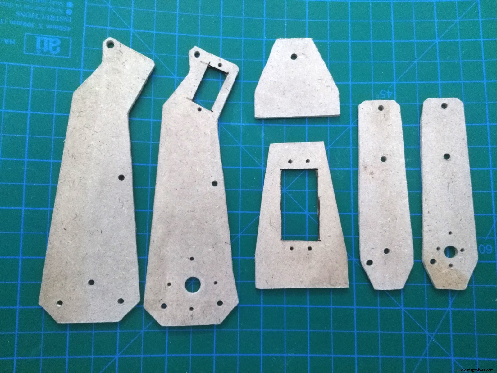 Build a Precise PC‑Controlled Robotic Arm with Arduino Nano & Tower Pro MG996R Servos